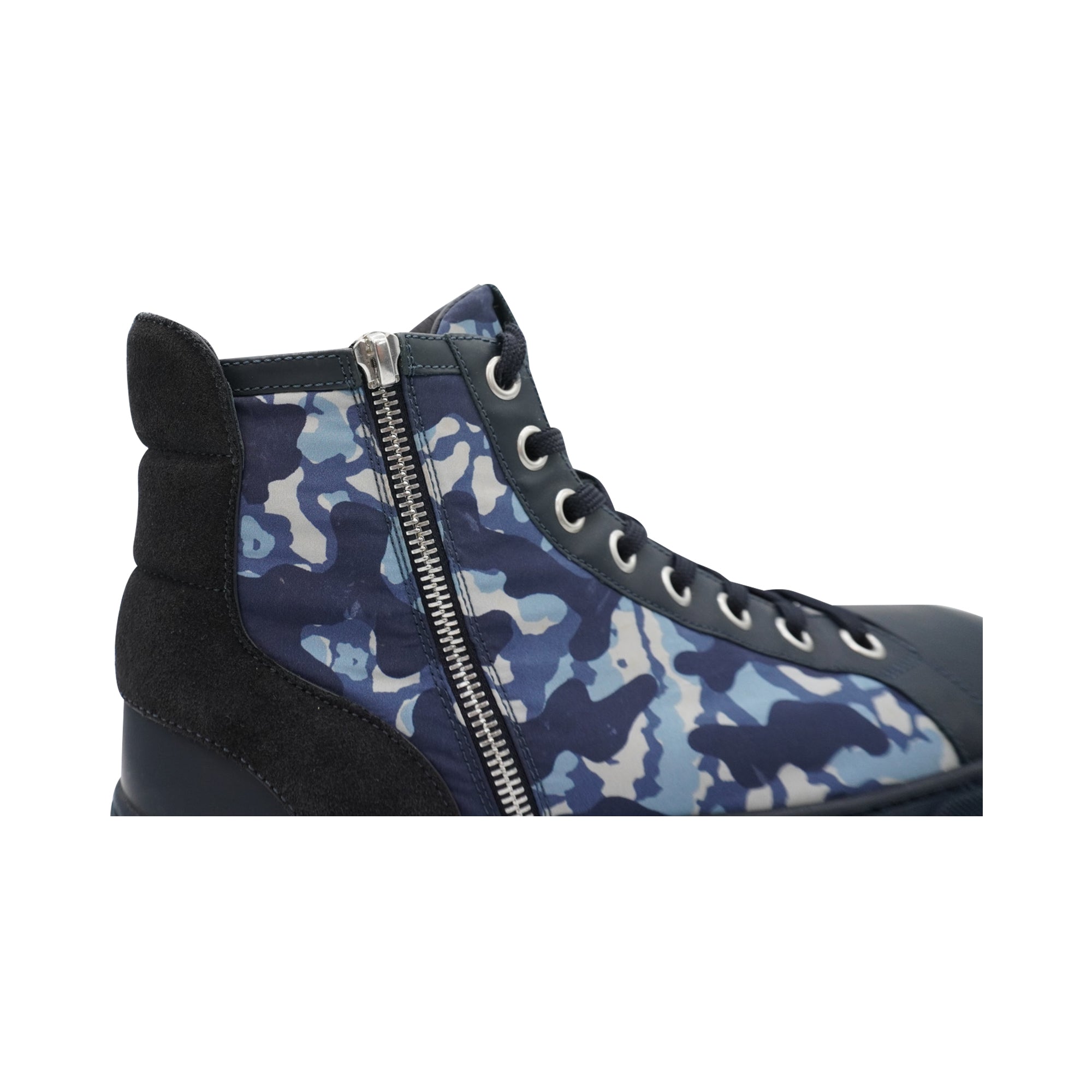 Louis Vuitton Camouflage Sneakers - Men's 7