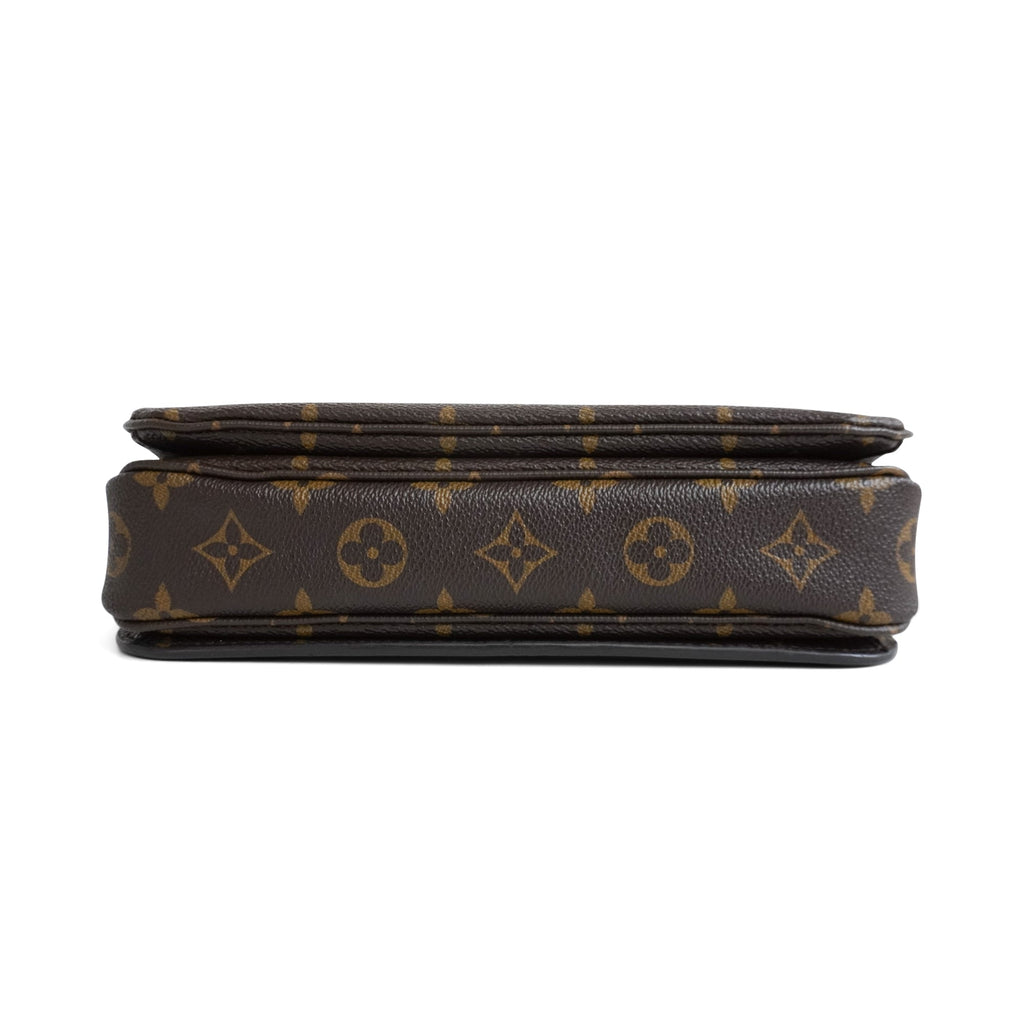 Louis Vuitton 'Pochette Metis' Bag