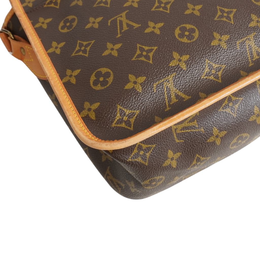 Louis Vuitton 'Gibeciere GM' Bag