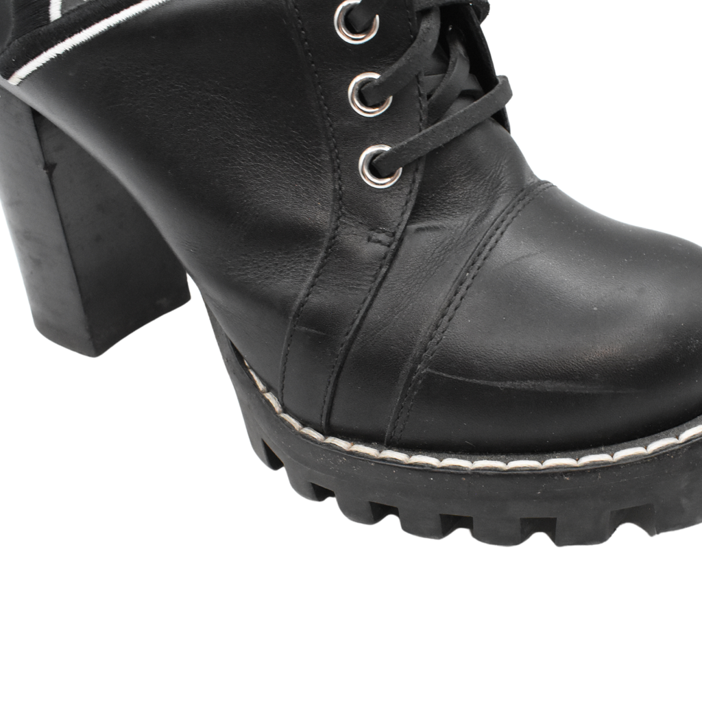 Louis Vuitton 'Star Trail' Ankle Boots - Women's 37.5