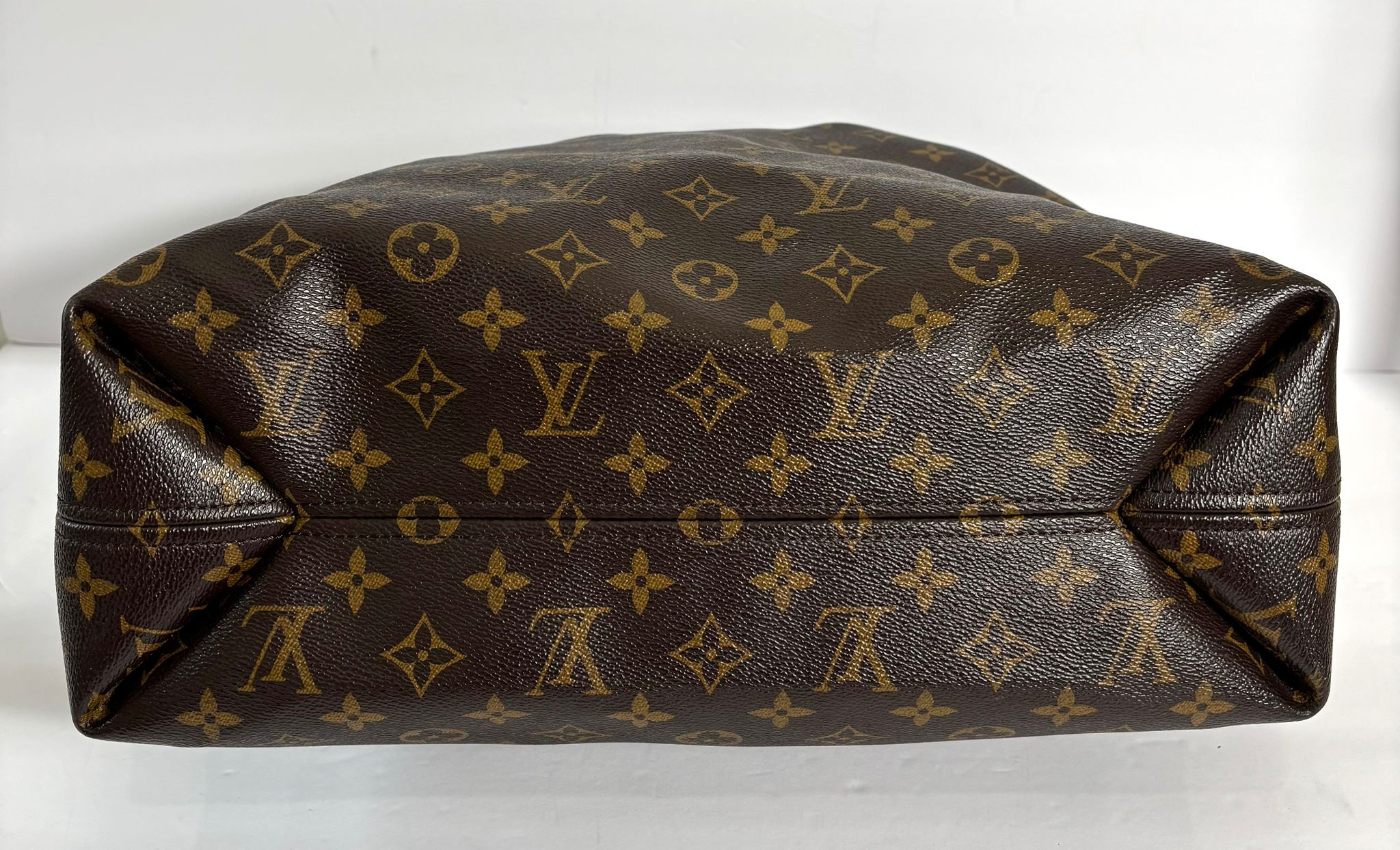 LOUIS VUITTON MONOGRAM CANVAS SULLY MM BAG