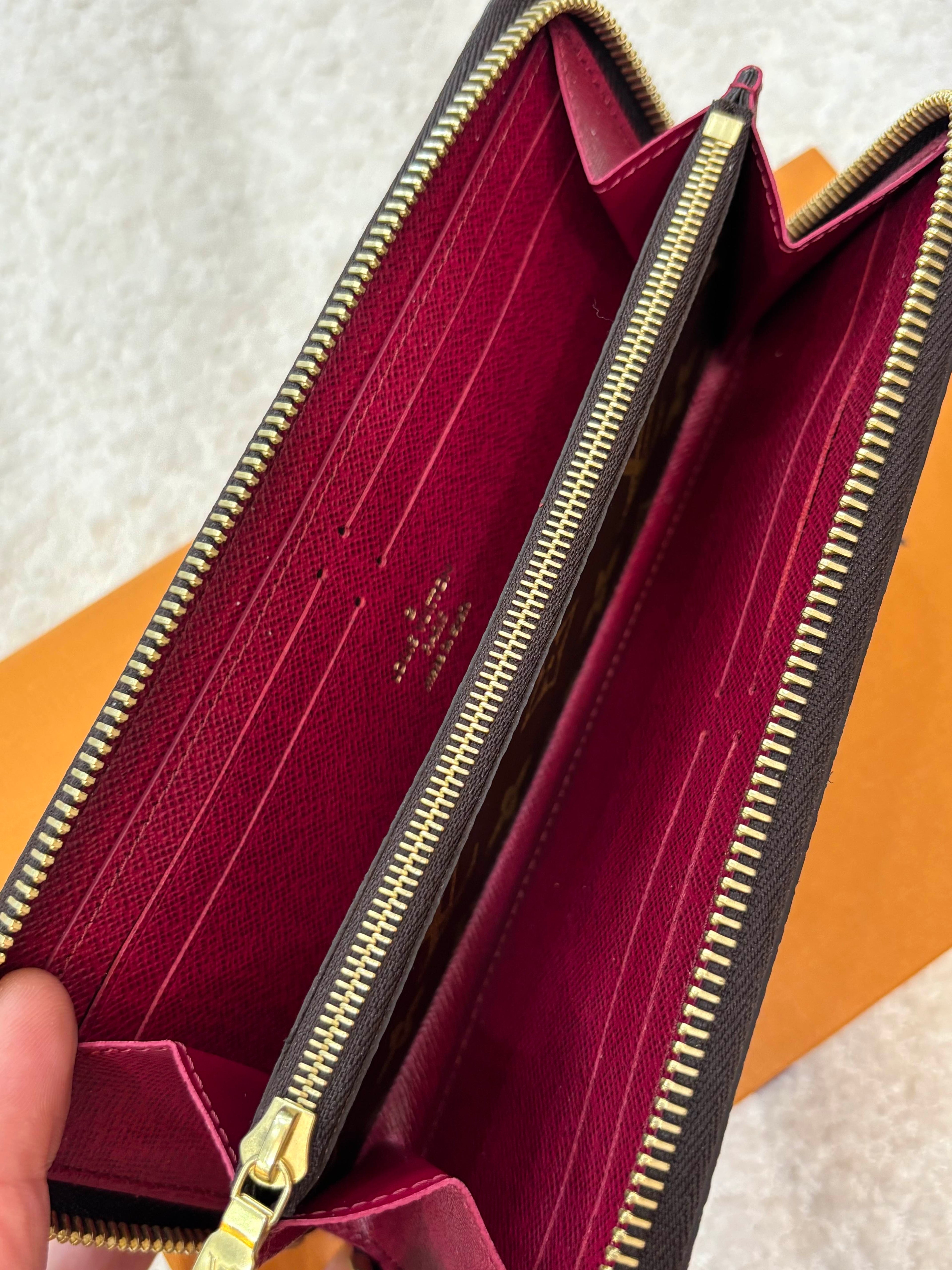LOUIS VUITTON PORTEFEUILLE CLEMENCE MONOGRAM LONG WALLET