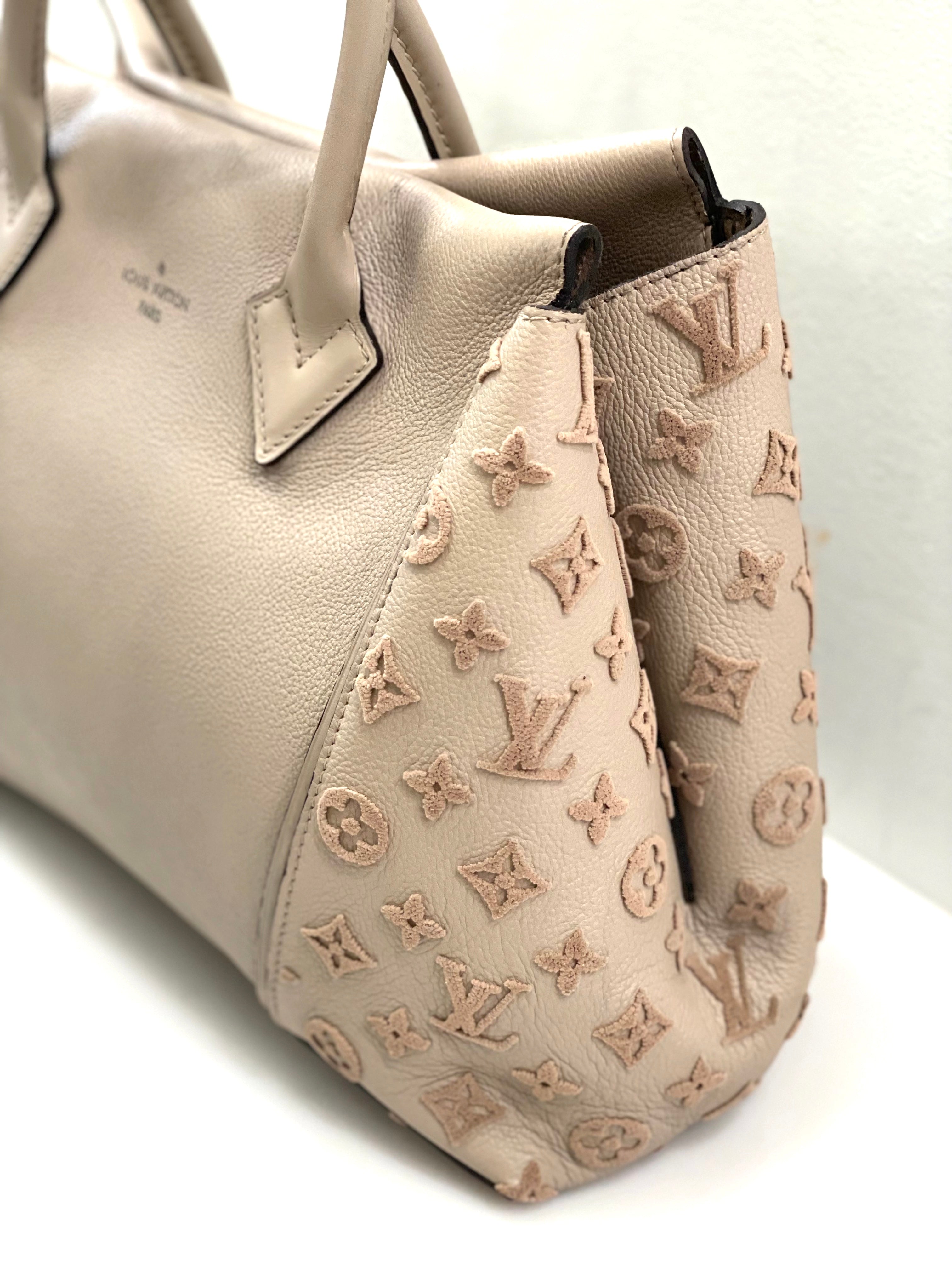 LOUIS VUITTON MONOGRAM VEAU CACHEMIRE PM BAG