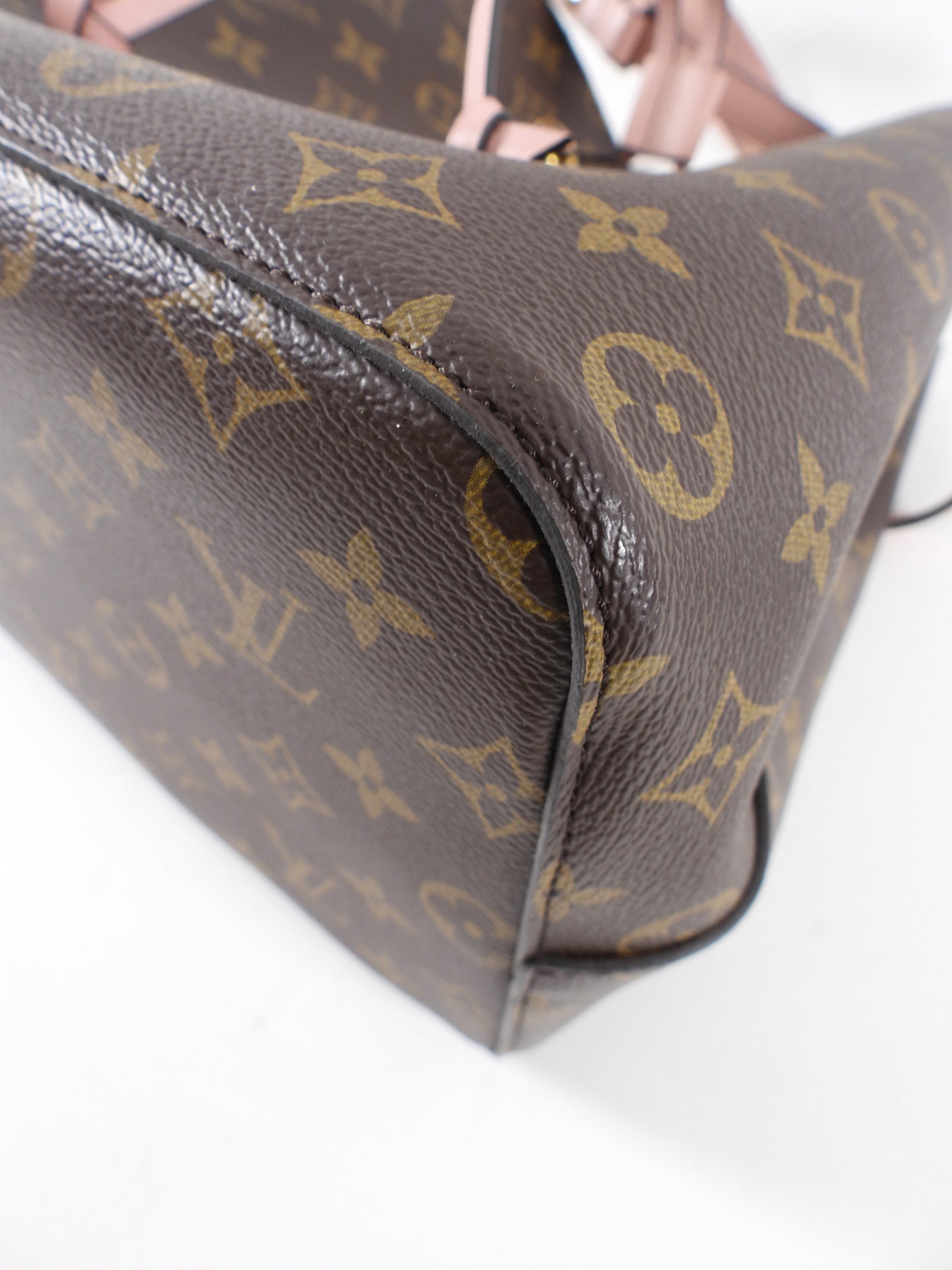 Louis Vuitton Monogram Canvas Neo Noe MM Rose Poudre Drawstring Bag