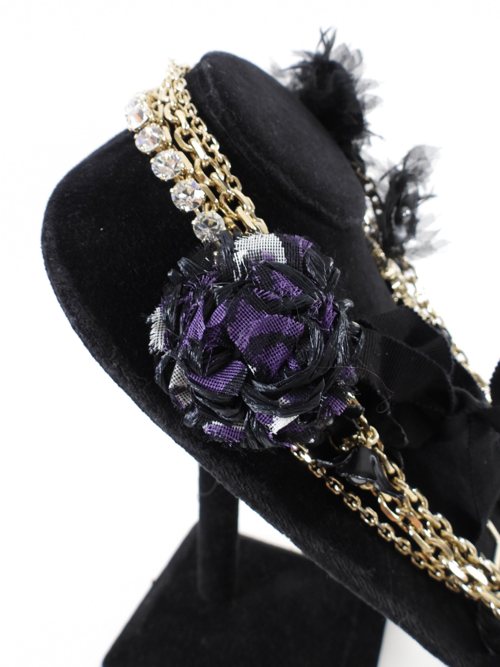 Louis Vuitton Vintage Fall 2005 Black and Purple Chain Crystal Flower Ribbon Necklace