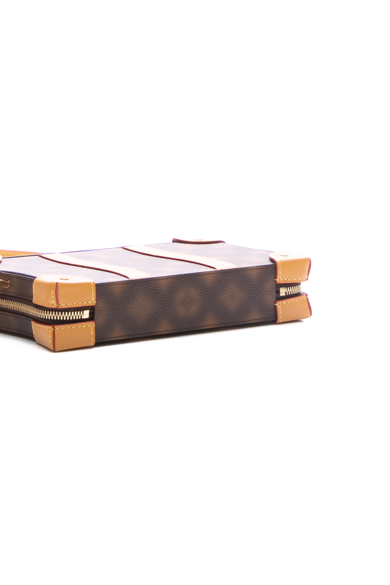 Blurry Trunk Messenger Bag