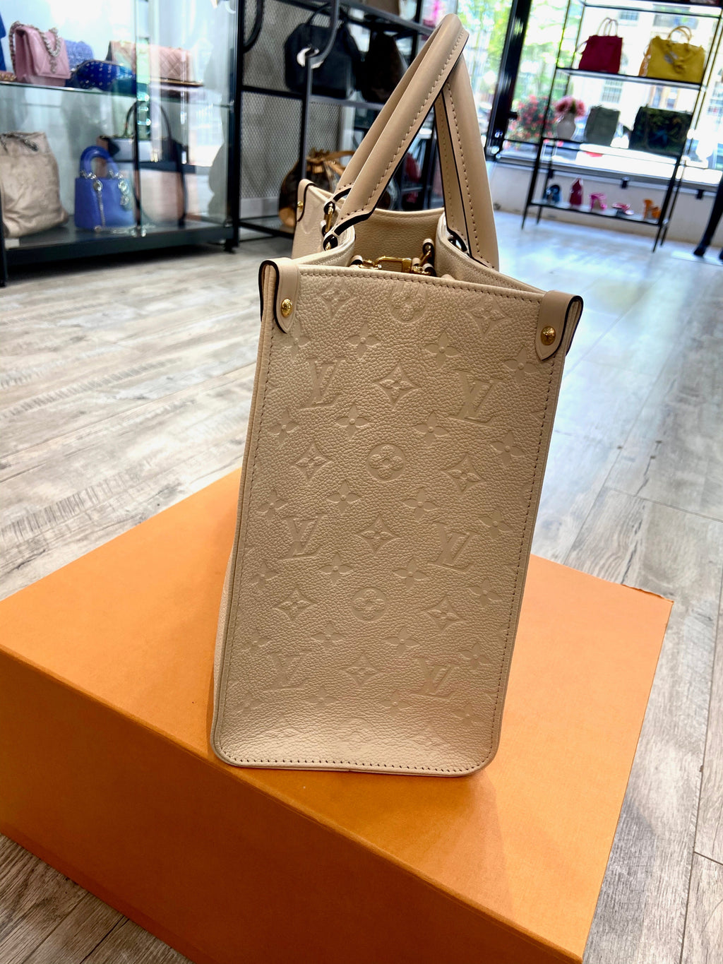 LOUIS VUITTON EMPREINTE LEATHER GIANT MONOGRAM ONTHEGO TOTE BAG