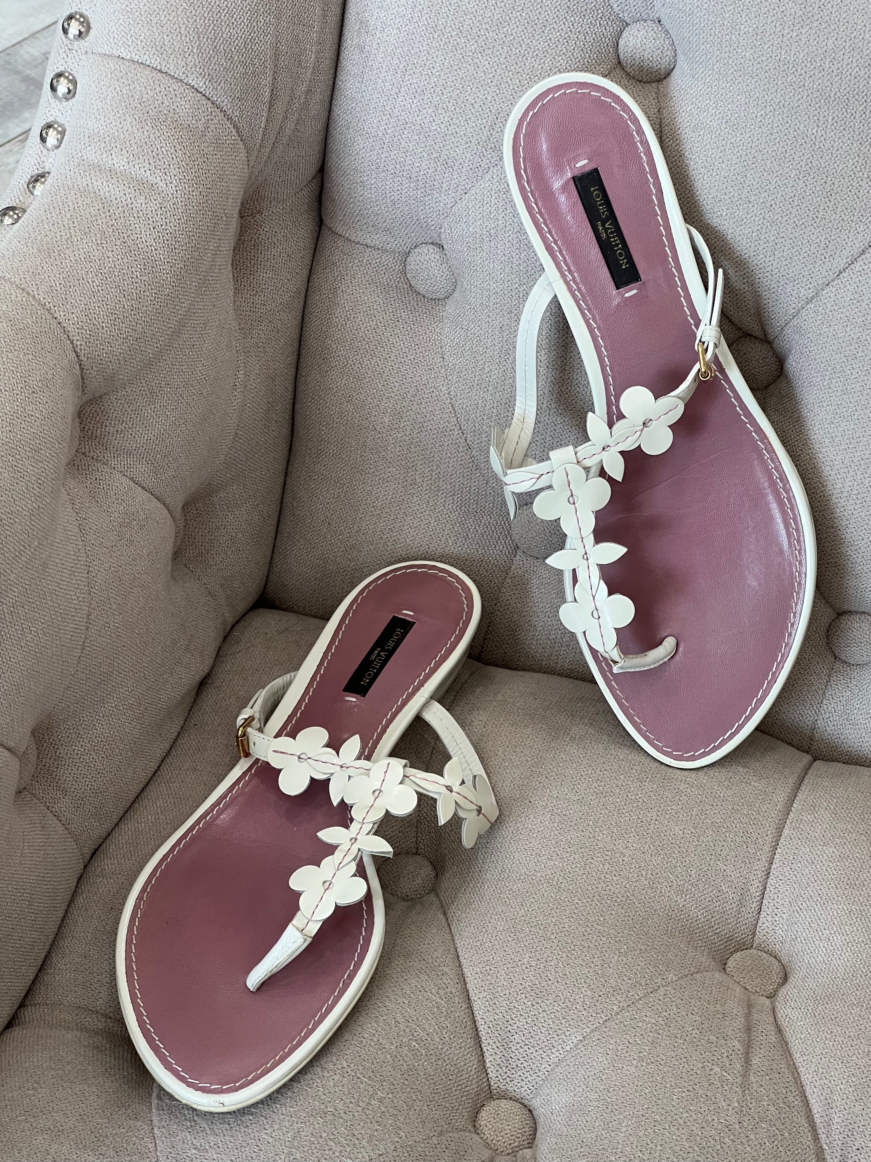 LOUIS VUITTON T-STRAP MONOGRAM FLOWER FLIP-FLOP SANDALS