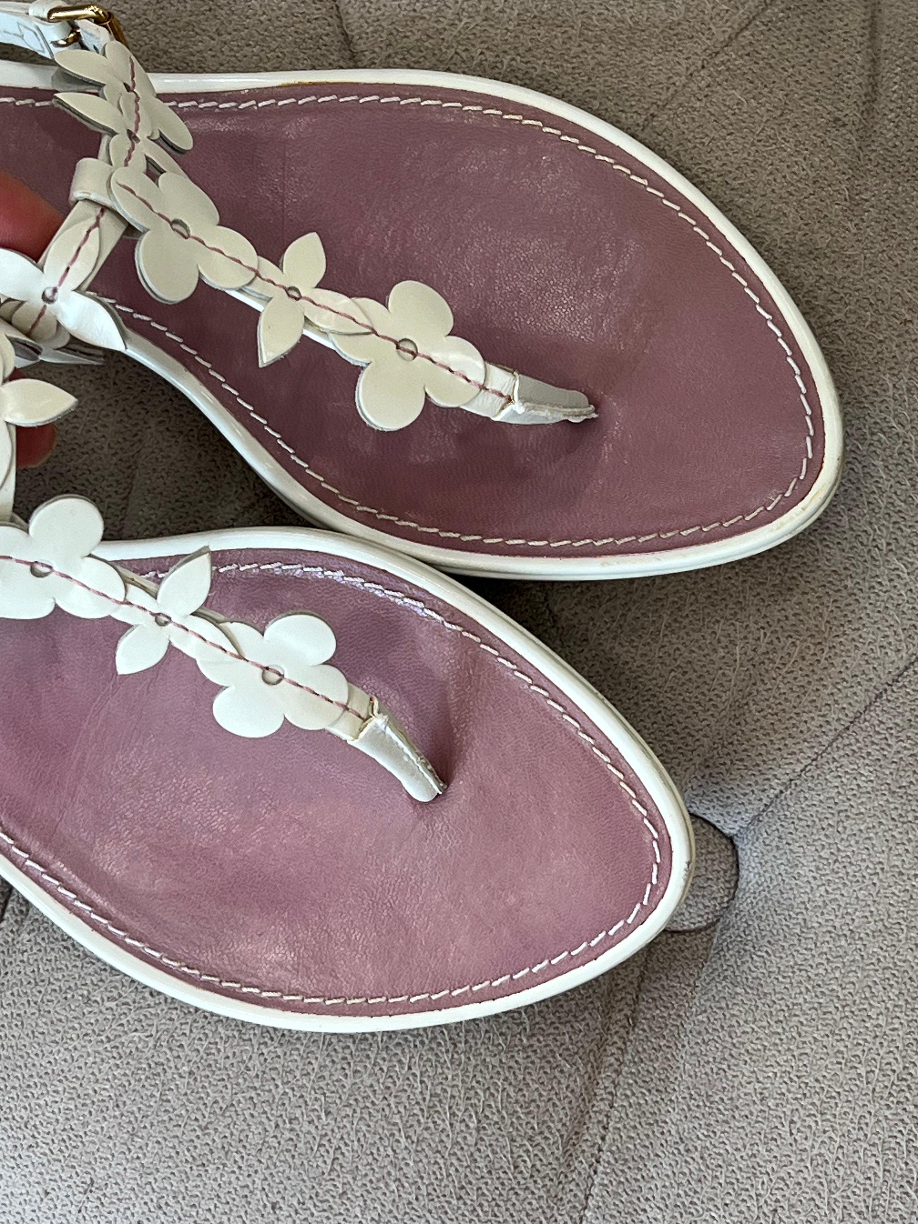 LOUIS VUITTON T-STRAP MONOGRAM FLOWER FLIP-FLOP SANDALS