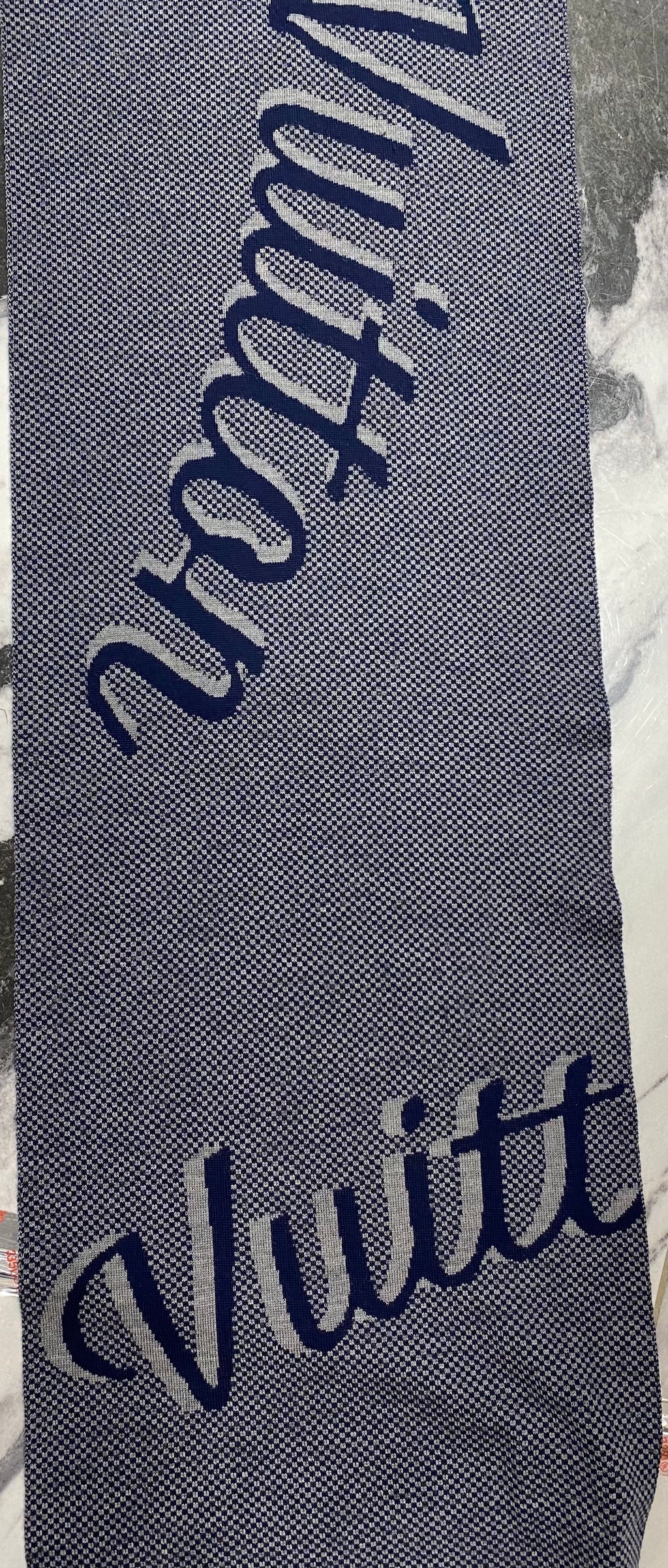 LOUIS VUITTON LV SIGNATURE LOGO WOOL SCARF