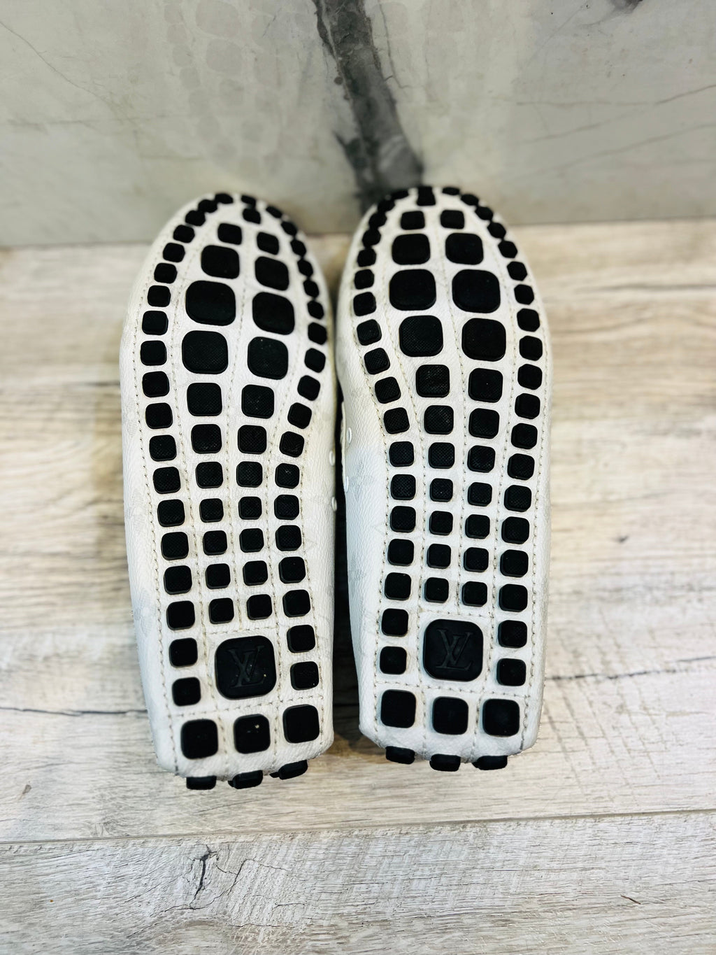 LOUIS VUITTON LV MONOGRAM ARIZONA MOCCASIN