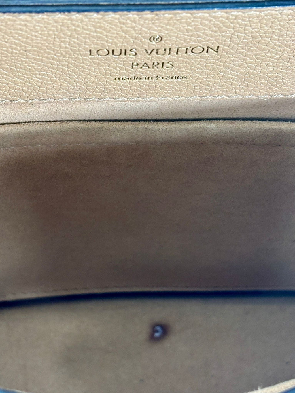 LOUIS VUITTON LOCKME EVER BB CALFSKIN LEATHER SHOULDER BAG