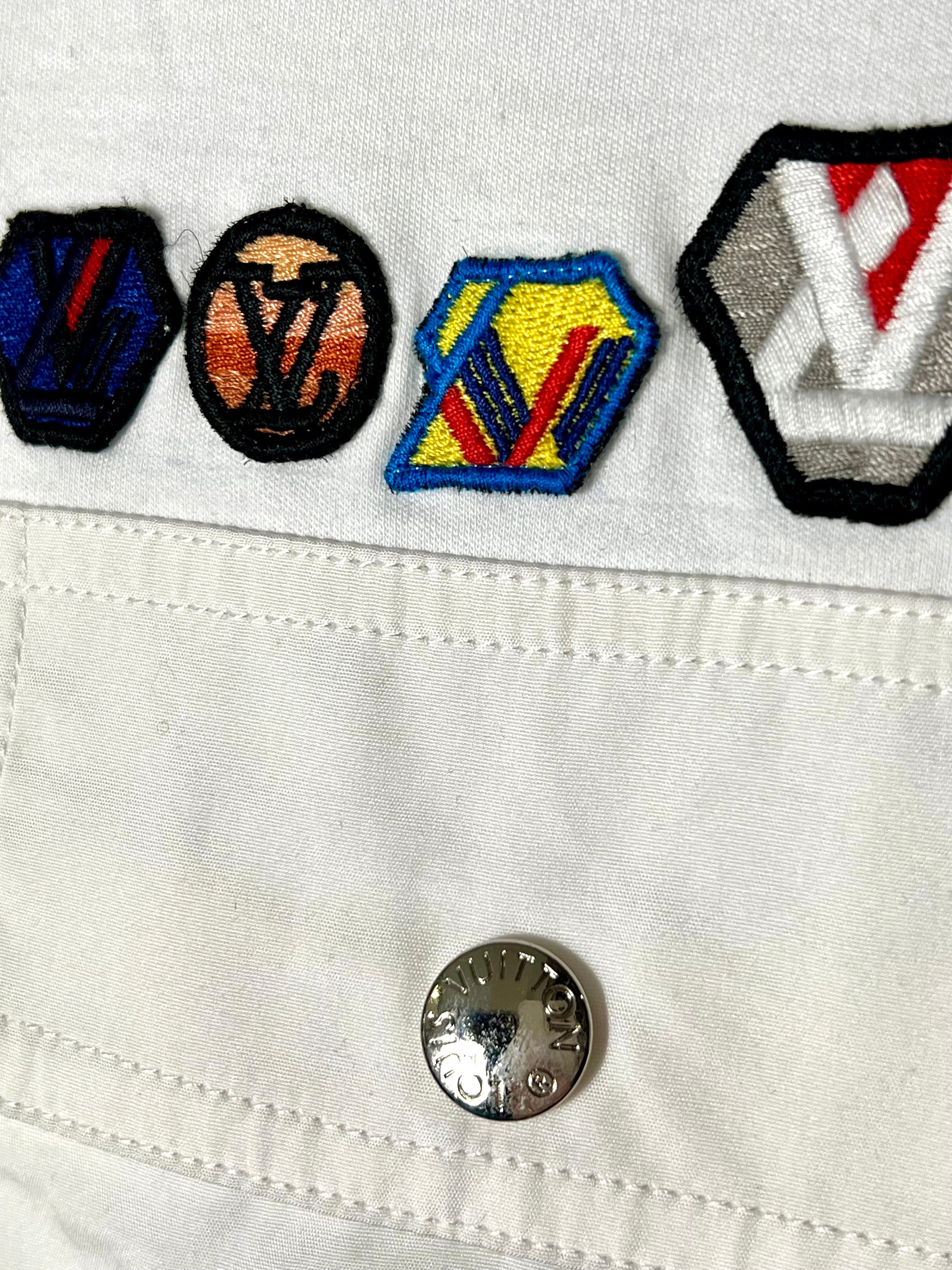 LOUIS VUITTON LOGO APPLIQUÉ PATCHES POCKET T-SHIRT