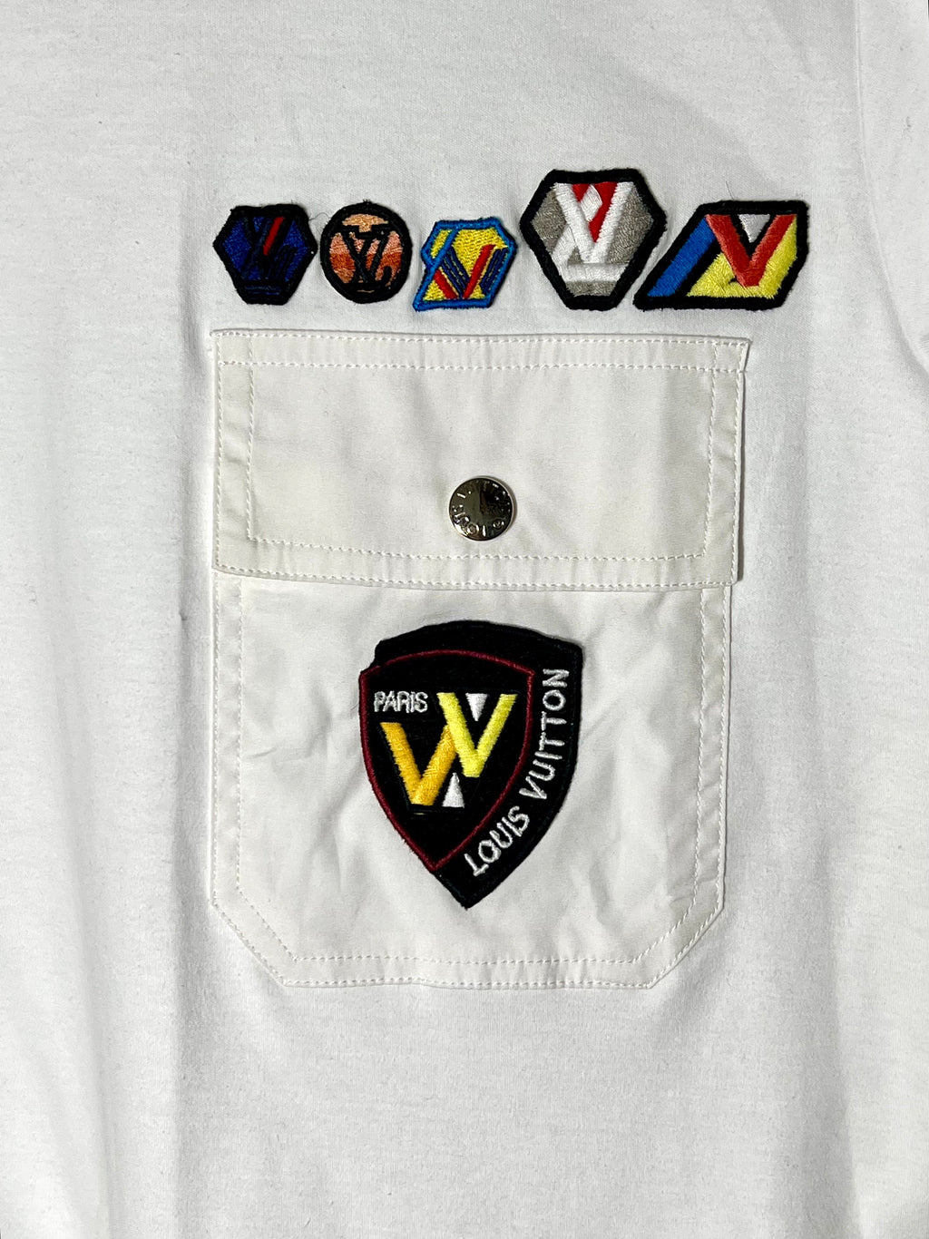 LOUIS VUITTON LOGO APPLIQUÉ PATCHES POCKET T-SHIRT