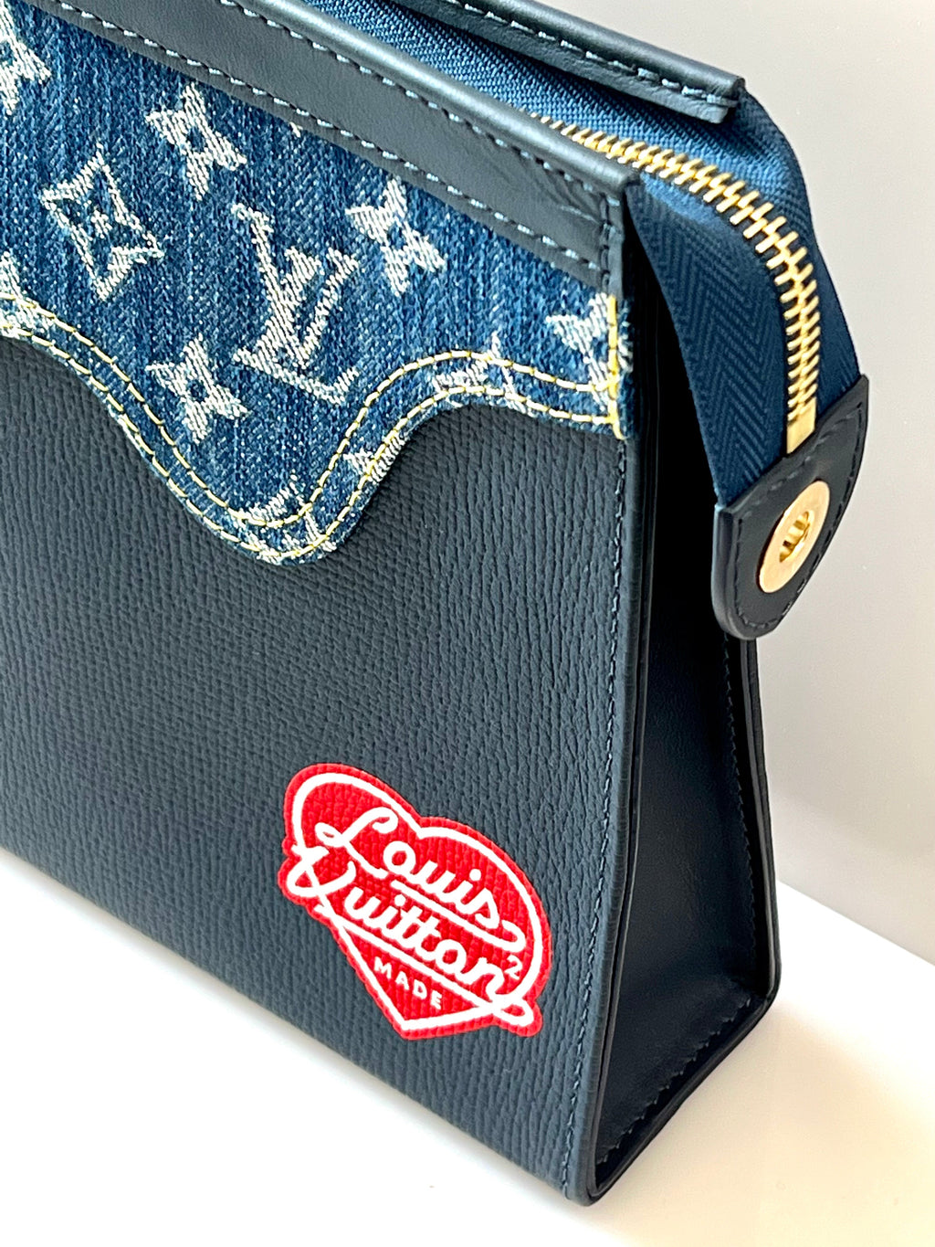 LOUIS VUITTON X NIGO MONGRAM DENIM VOYAGE MM CLUTCH BAG