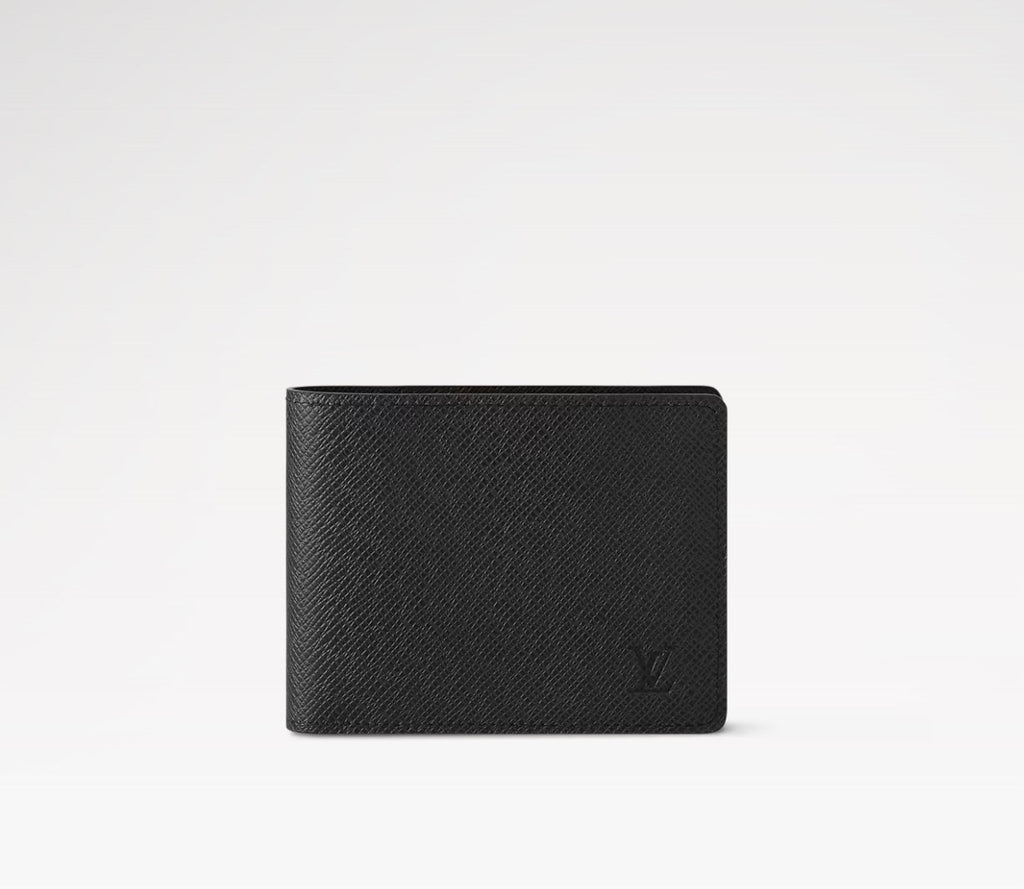 LOUIS VUITTON TAIGA LEATHER MULTIPLE WALLET