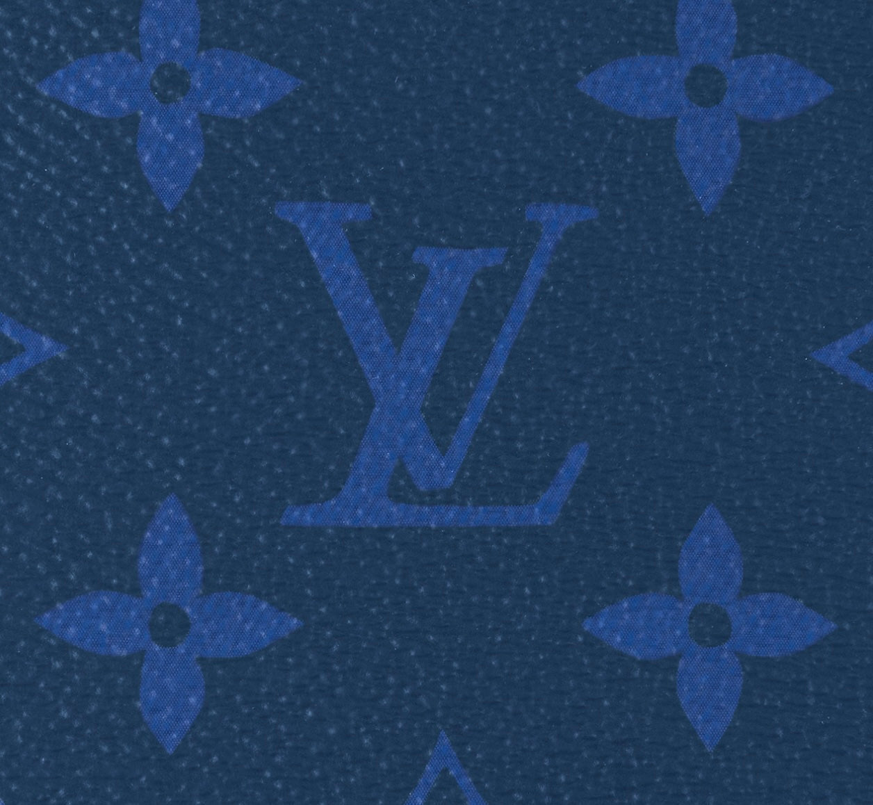 LOUIS VUITTON MONOGRAM VOYAGE MM POCHETTE
