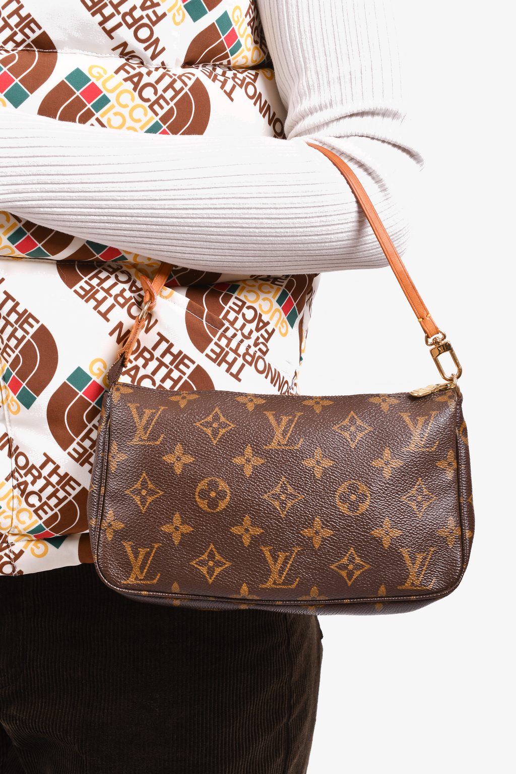 Louis Vuitton 2003 Monogram Pochette
