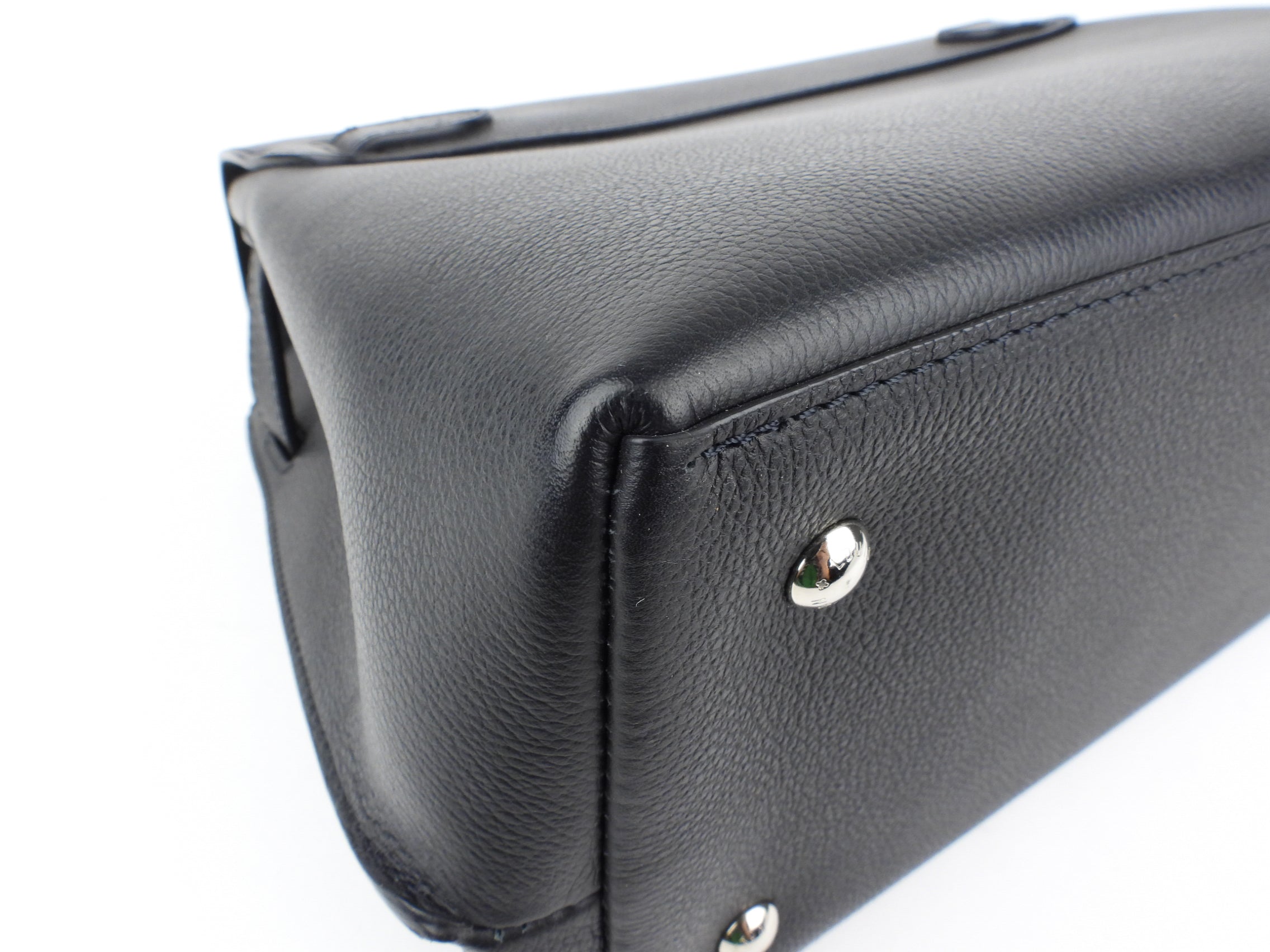 Louis Vuitton Black Grained Calfskin Leather Lockme Ever MM Two Way Top Handle Bag