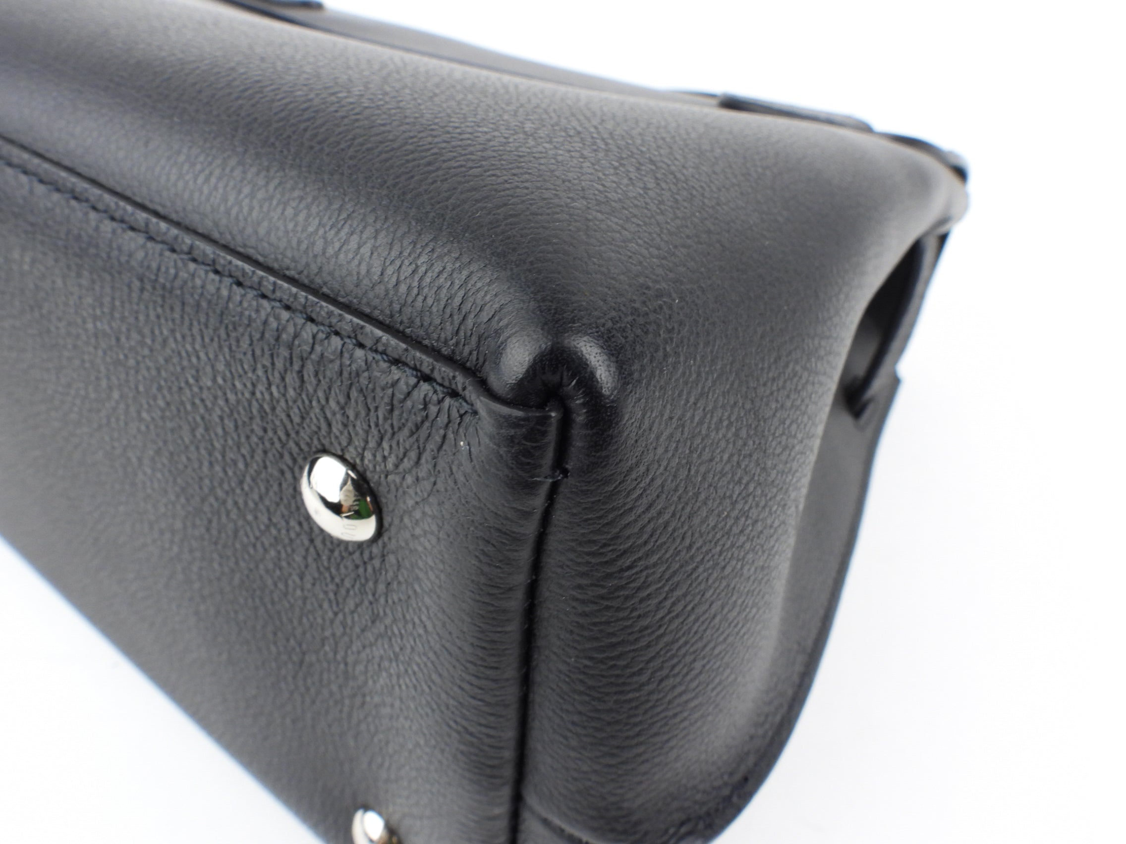 Louis Vuitton Black Grained Calfskin Leather Lockme Ever MM Two Way Top Handle Bag