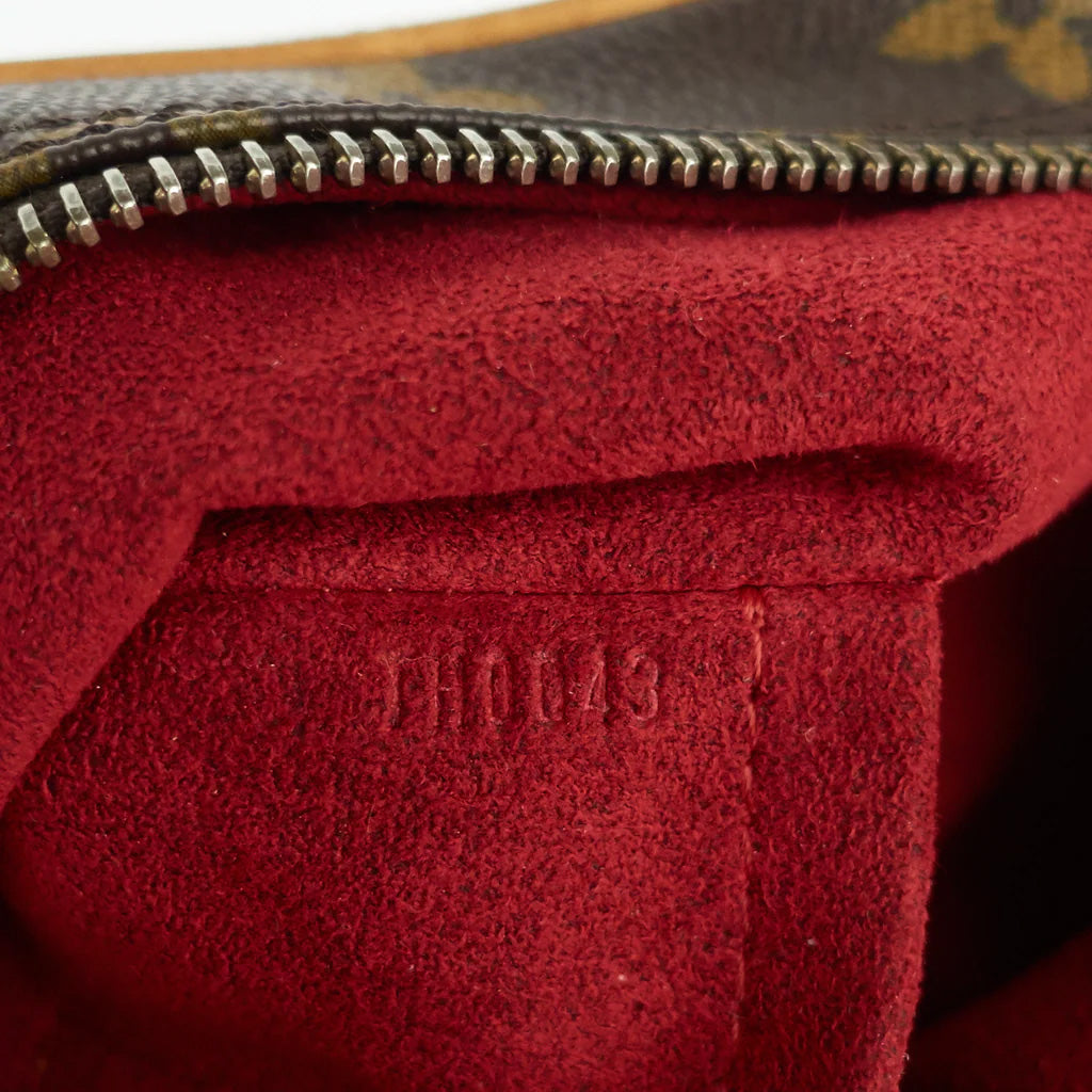 Louis Vuitton Croissant MM Monogram Canvas Shoulder Bag