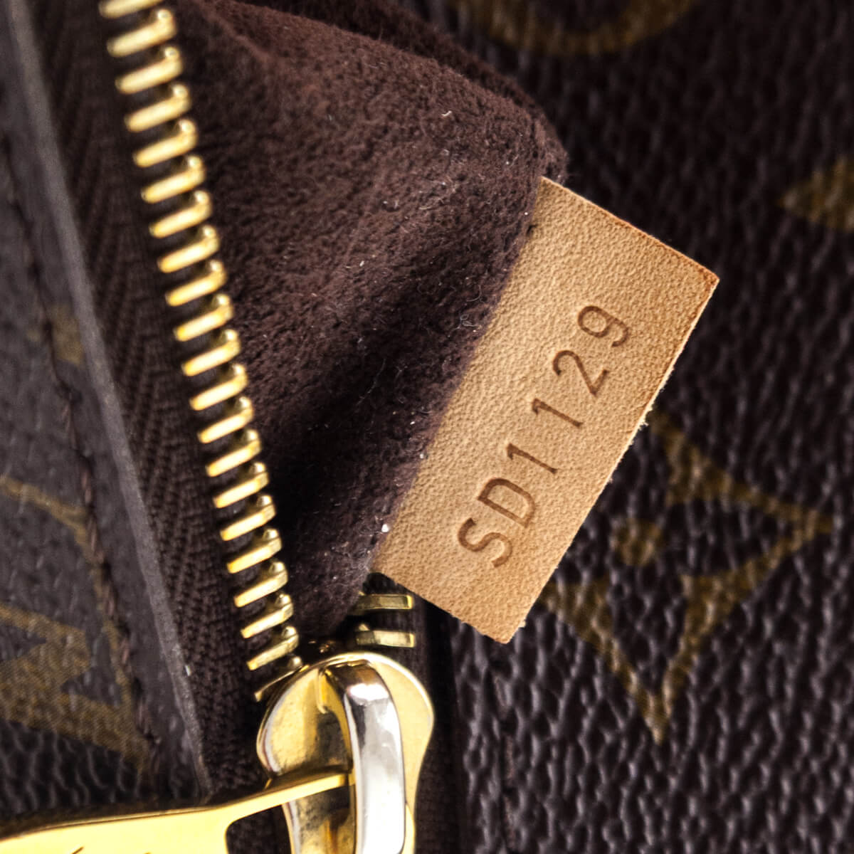 Louis Vuitton Monogram Pochette Metis
