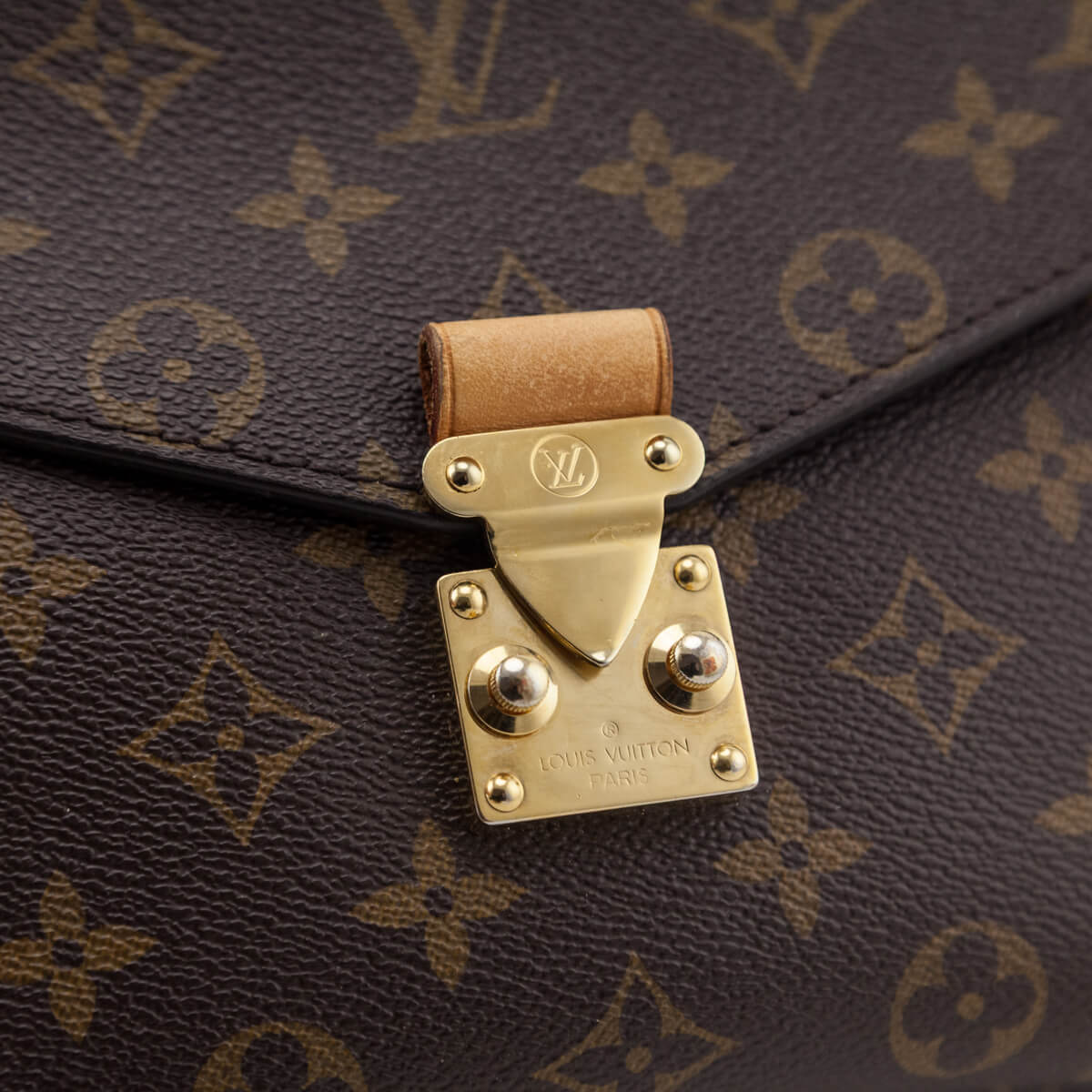 Louis Vuitton Monogram Pochette Metis