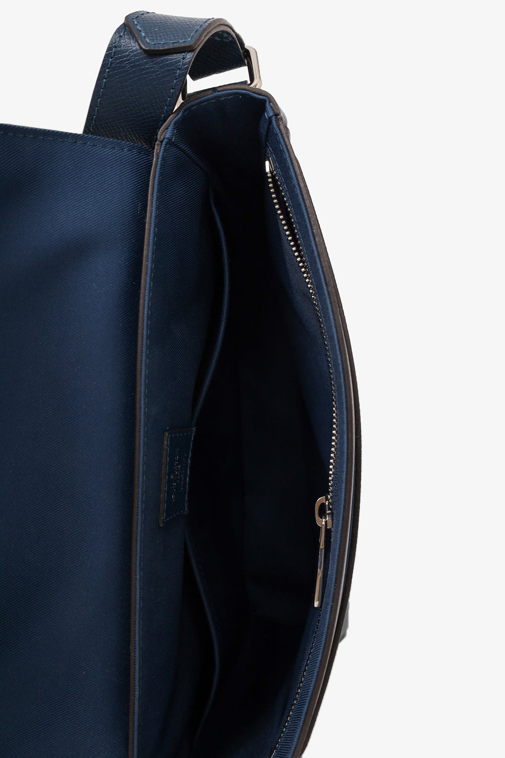 Louis Vuitton Ocean Blue Taiga Leather Messanger Bag