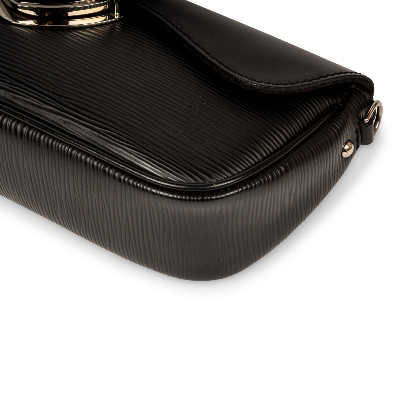 Louis Vuitton Montaigne Pochette Clutch