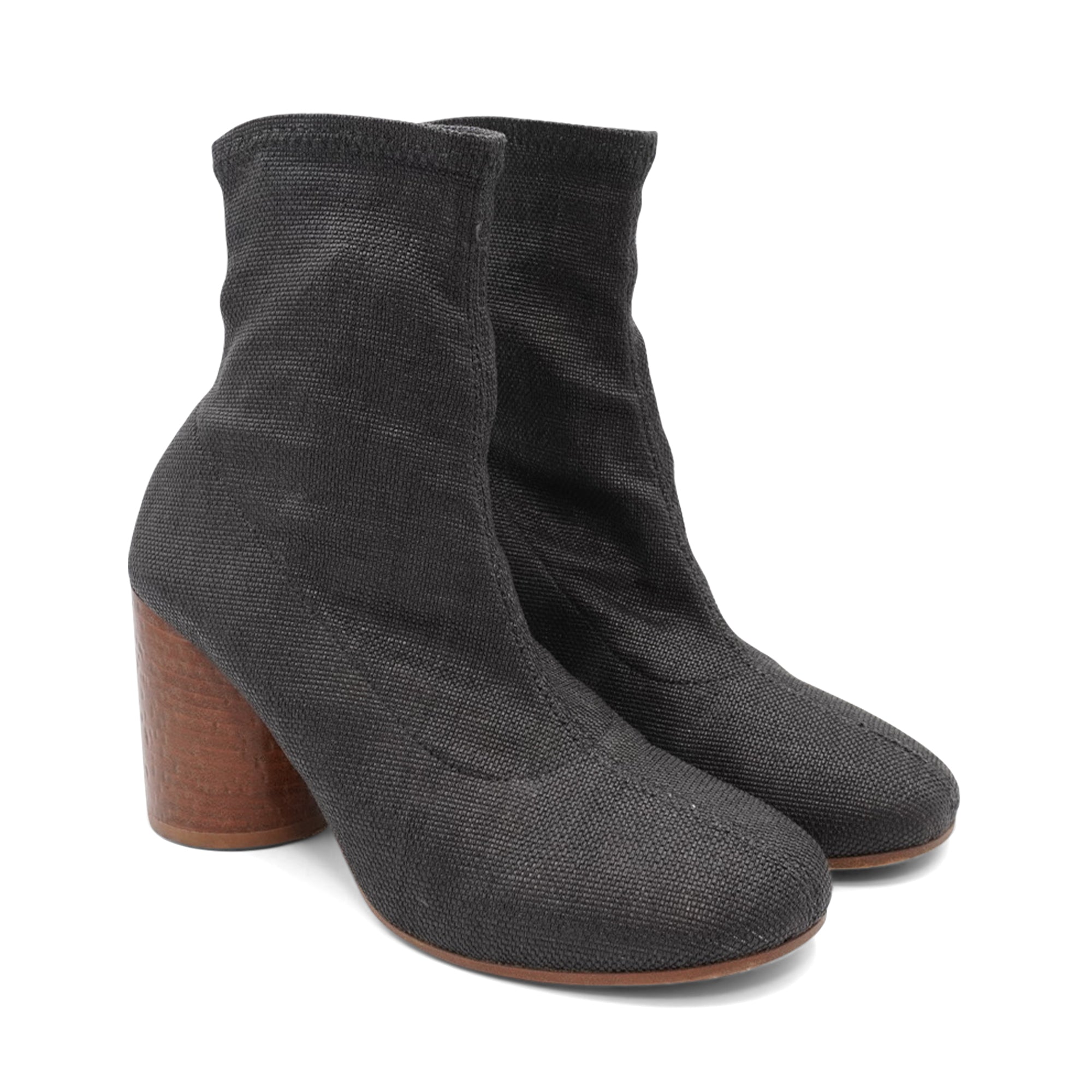 Margiela Round Toe Boots - Women's 35