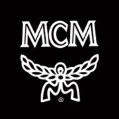MCM LARGE ZIP POUCH WRISTLET