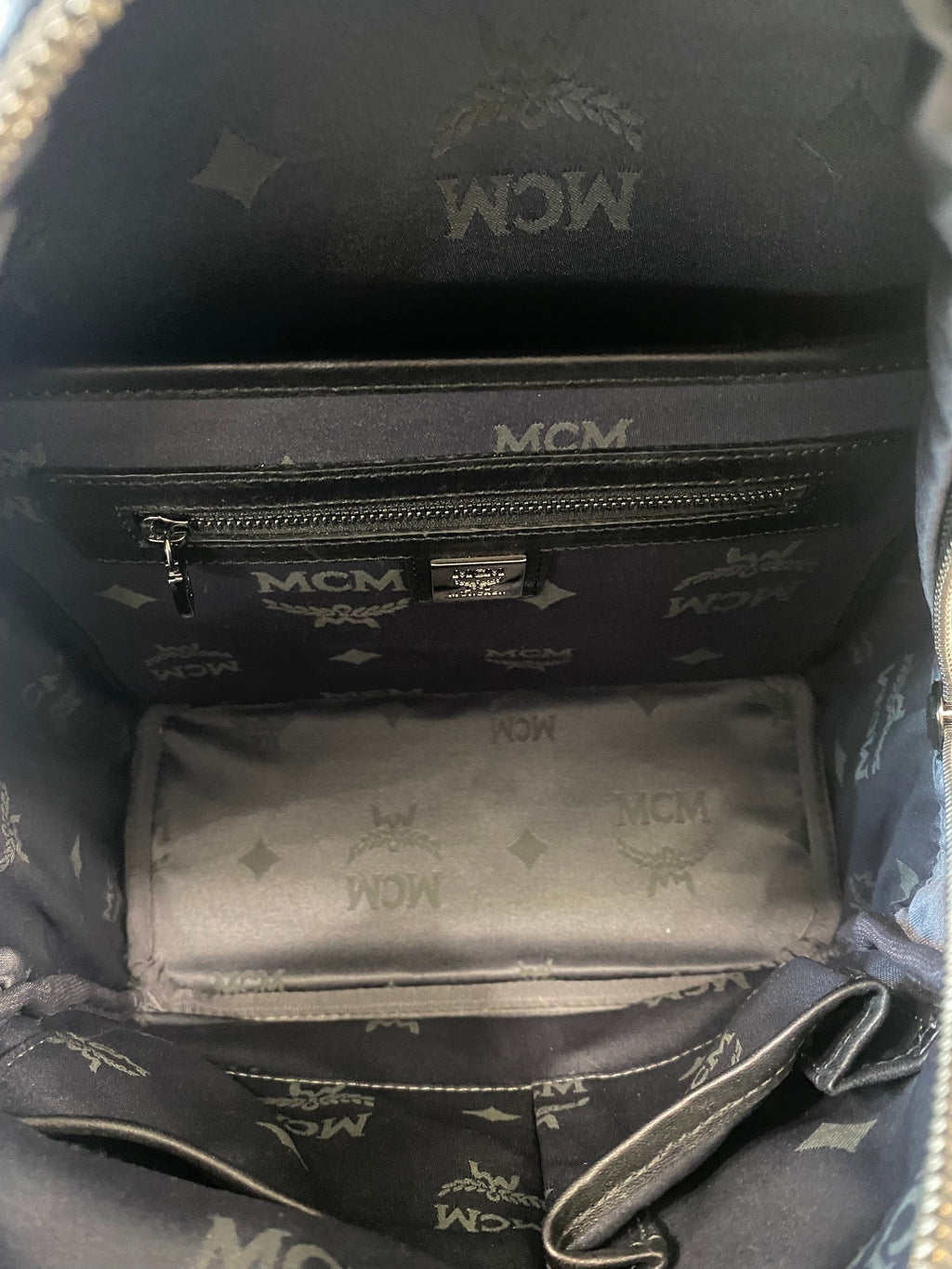 MCM VISETOS STUDDED MEDIUM DUAL STARK BACKPACK
