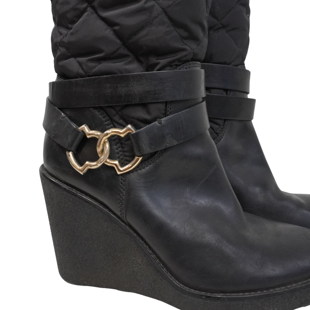 Moncler 'Cernobbio' Quilted Wedge Boots - Women's 38