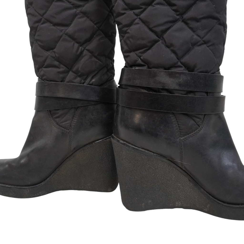 Moncler 'Cernobbio' Quilted Wedge Boots - Women's 38