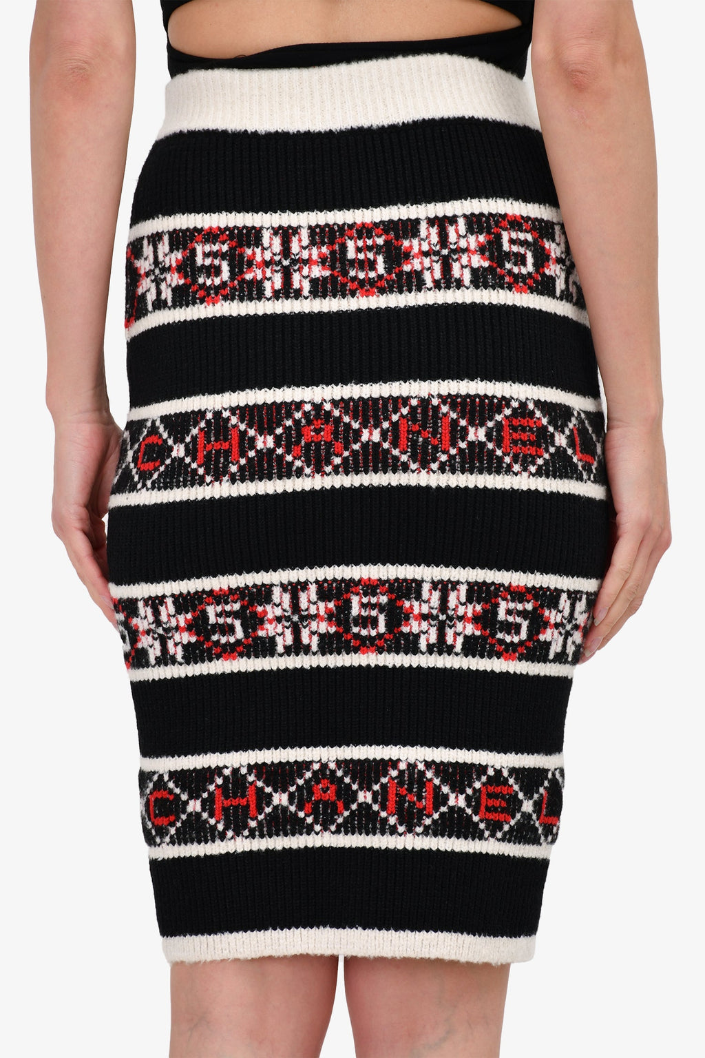 Pre-Loved Chanel™ Black/Red Knit Midi Skirt Size 36