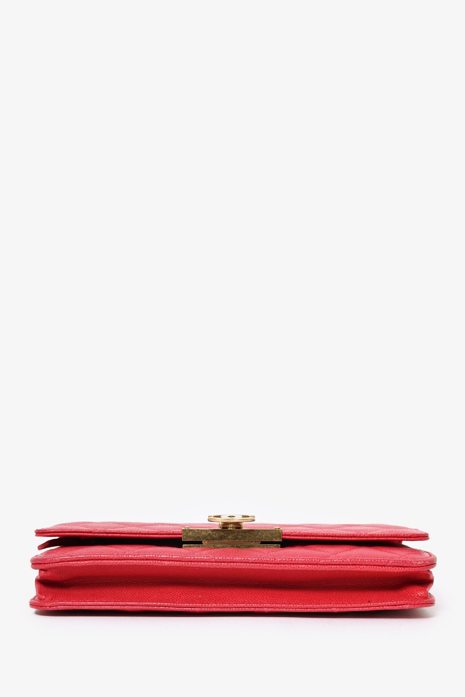 Pre-Loved Chanel™ 2016 Pink Caviar Leather Wallet On Chain
