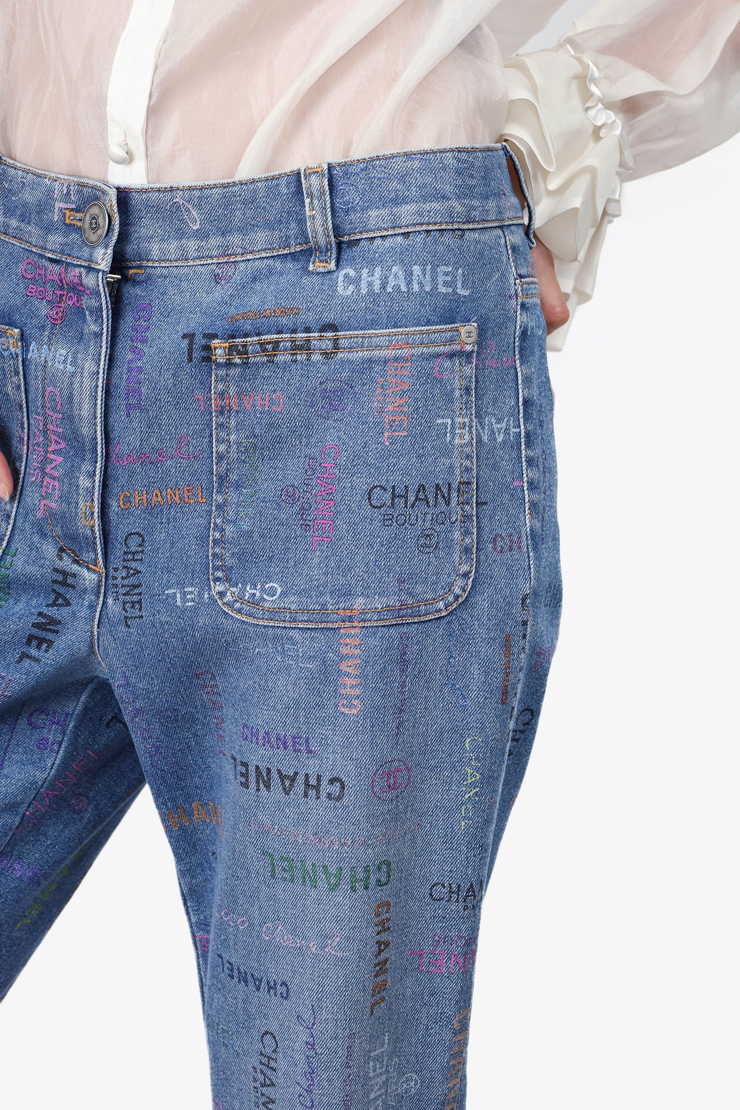 Pre-Loved Chanel™ 2022 Blue/Multicolour Denim 'Chanel Boutique' Printed Jeans Size 40
