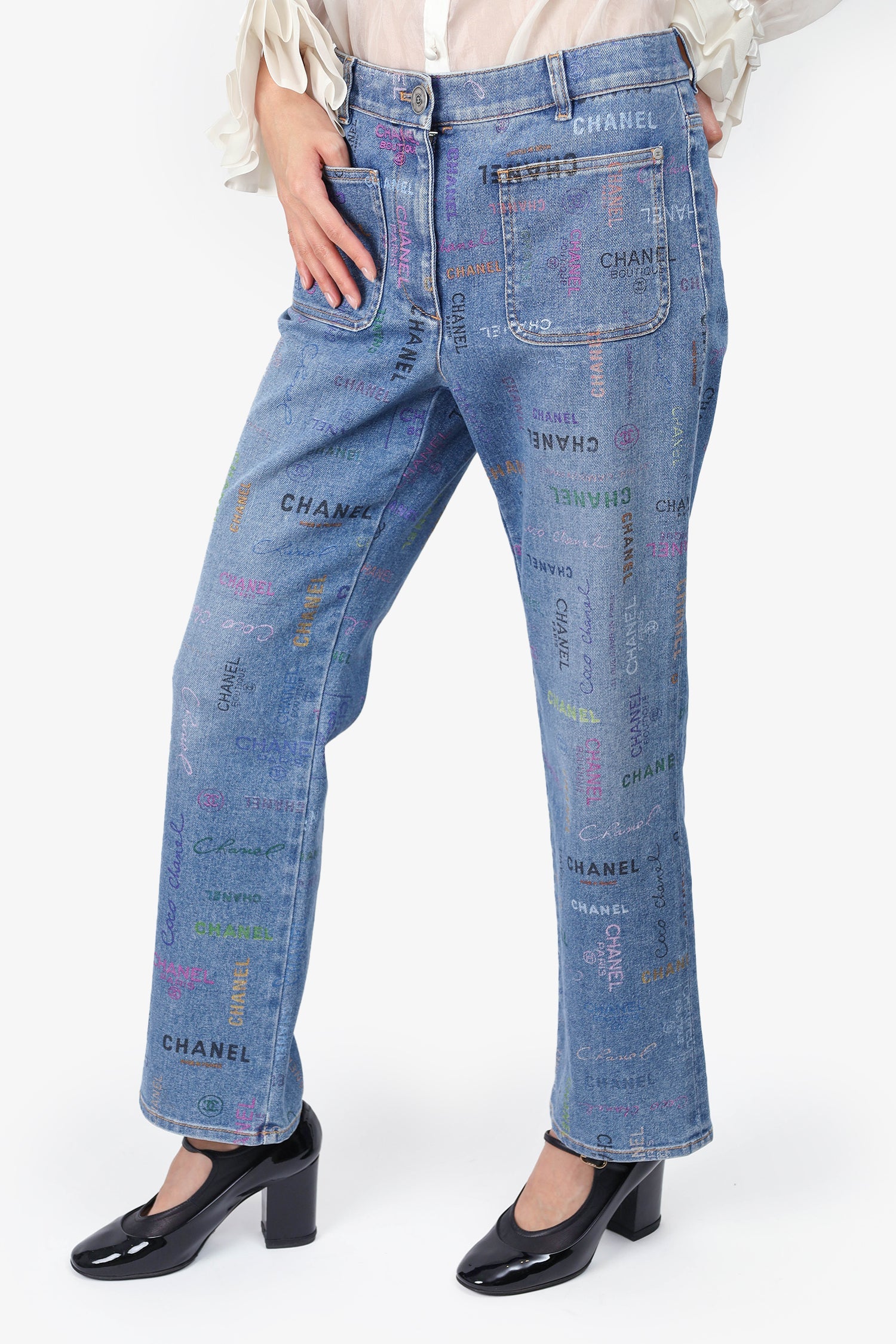 Pre-Loved Chanel™ 2022 Blue/Multicolour Denim 'Chanel Boutique' Printed Jeans Size 40