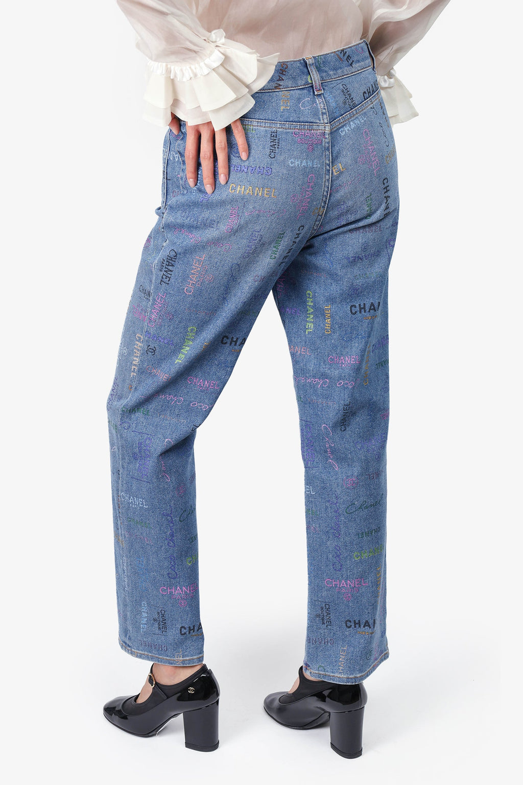 Pre-Loved Chanel™ 2022 Blue/Multicolour Denim 'Chanel Boutique' Printed Jeans Size 40