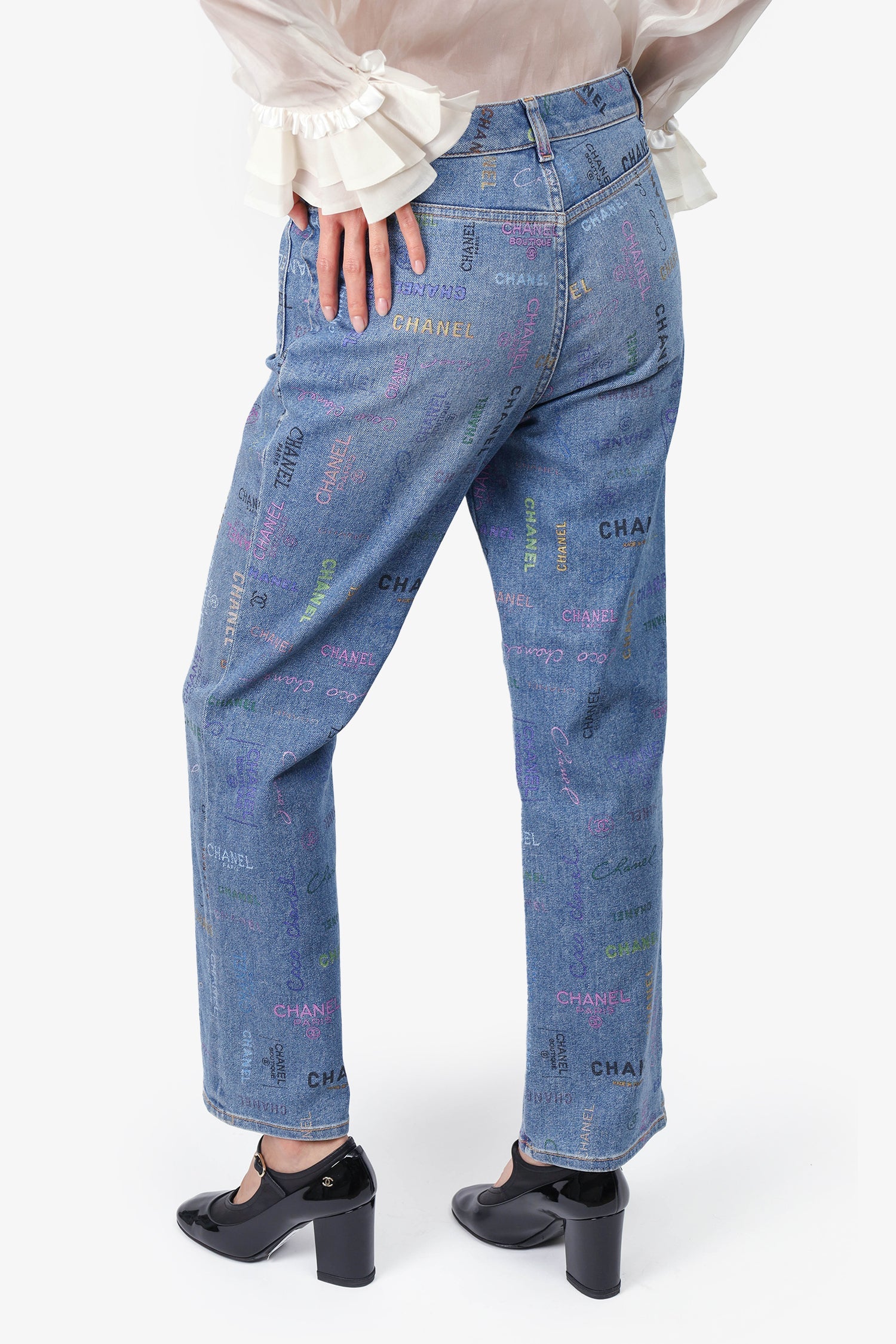Pre-Loved Chanel™ 2022 Blue/Multicolour Denim 'Chanel Boutique' Printed Jeans Size 40
