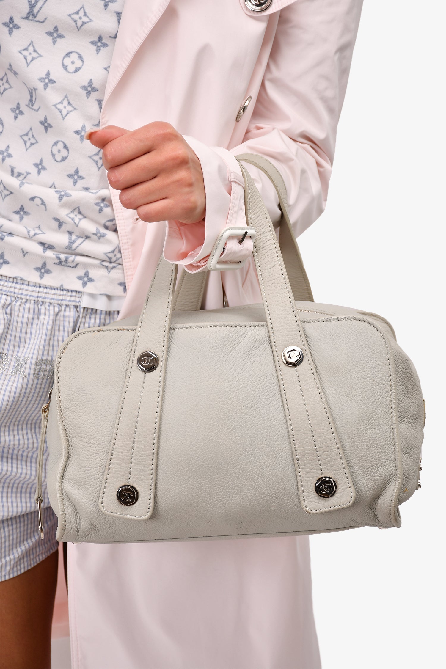 Pre-Loved Chanel™ Vintage Stone Leather 'Bolt' Bowler Bag