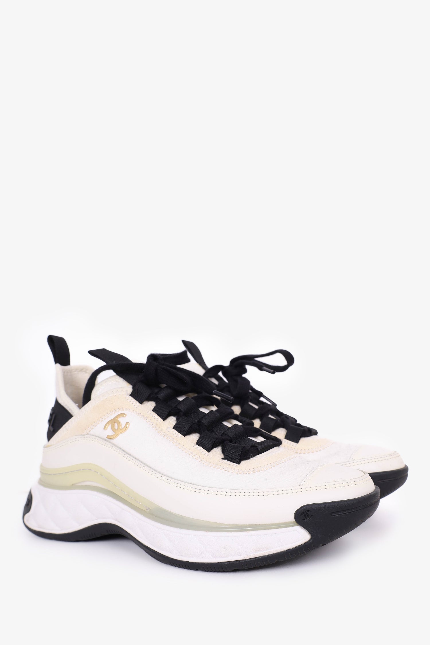 Pre-Loved Chanel™ White/Black CC Logo Sneakers Size 36