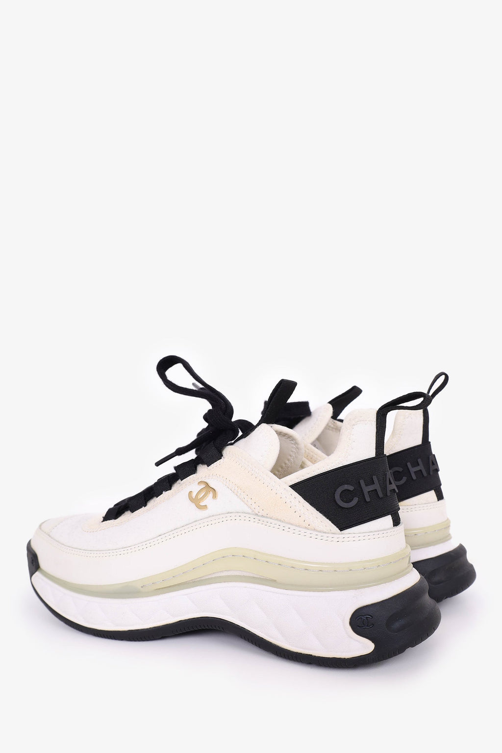 Pre-Loved Chanel™ White/Black CC Logo Sneakers Size 36