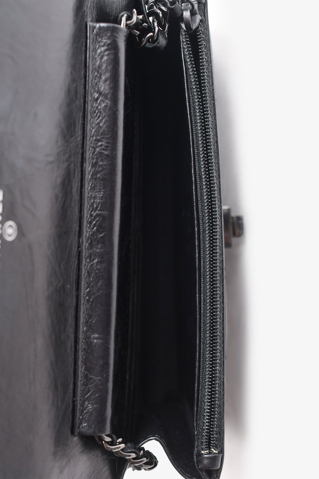 Pre-Loved Chanel™ 2016/17 Black Leather 2.55 Reissue Wallet On Chain