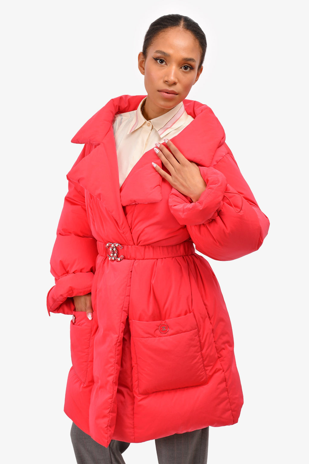 Pre-Loved Chanel™ 2019 Pink Belted Puffer Coat Size 40
