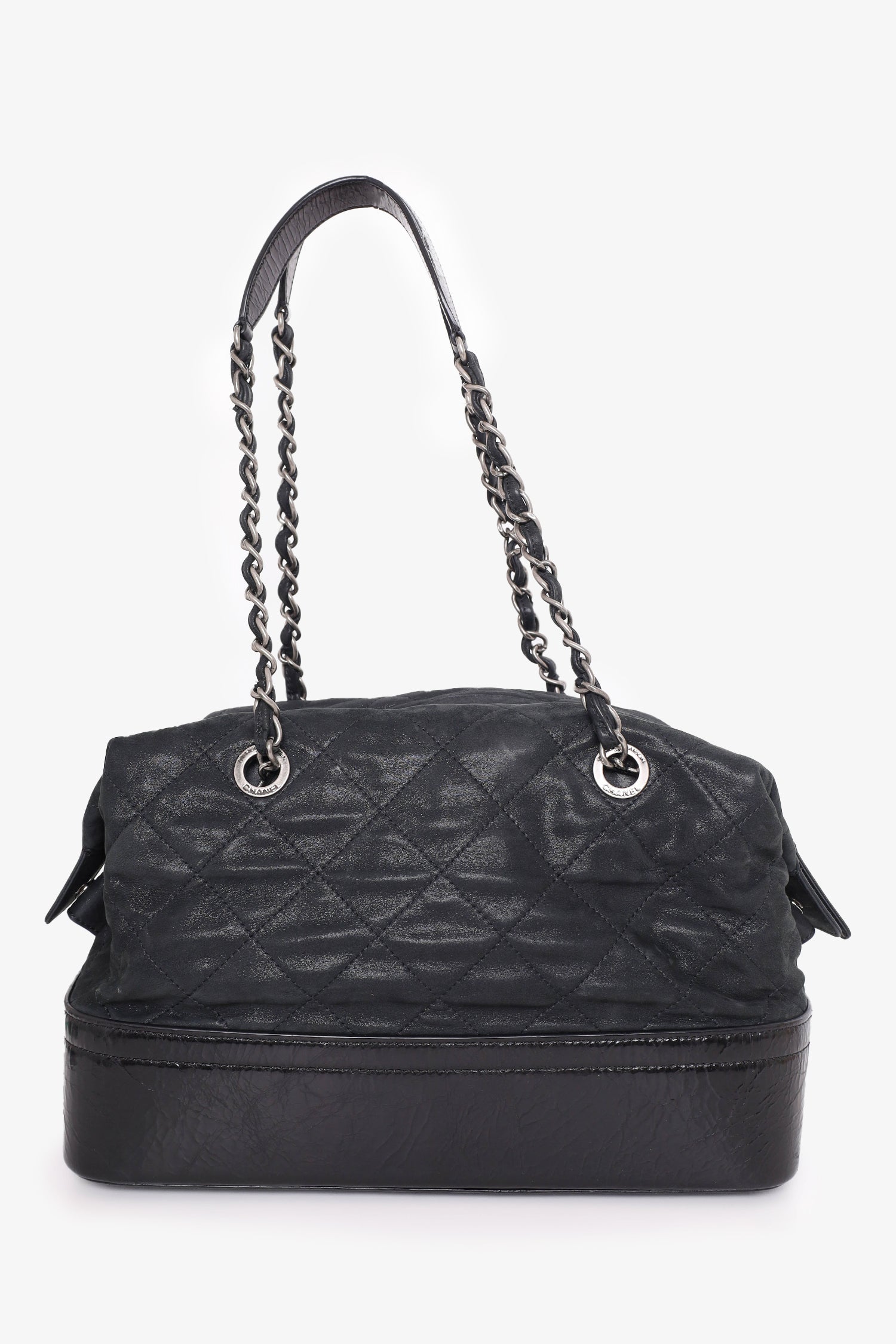 Pre-loved Chanel™ 2011 Black Leather Quilted Vip Tote