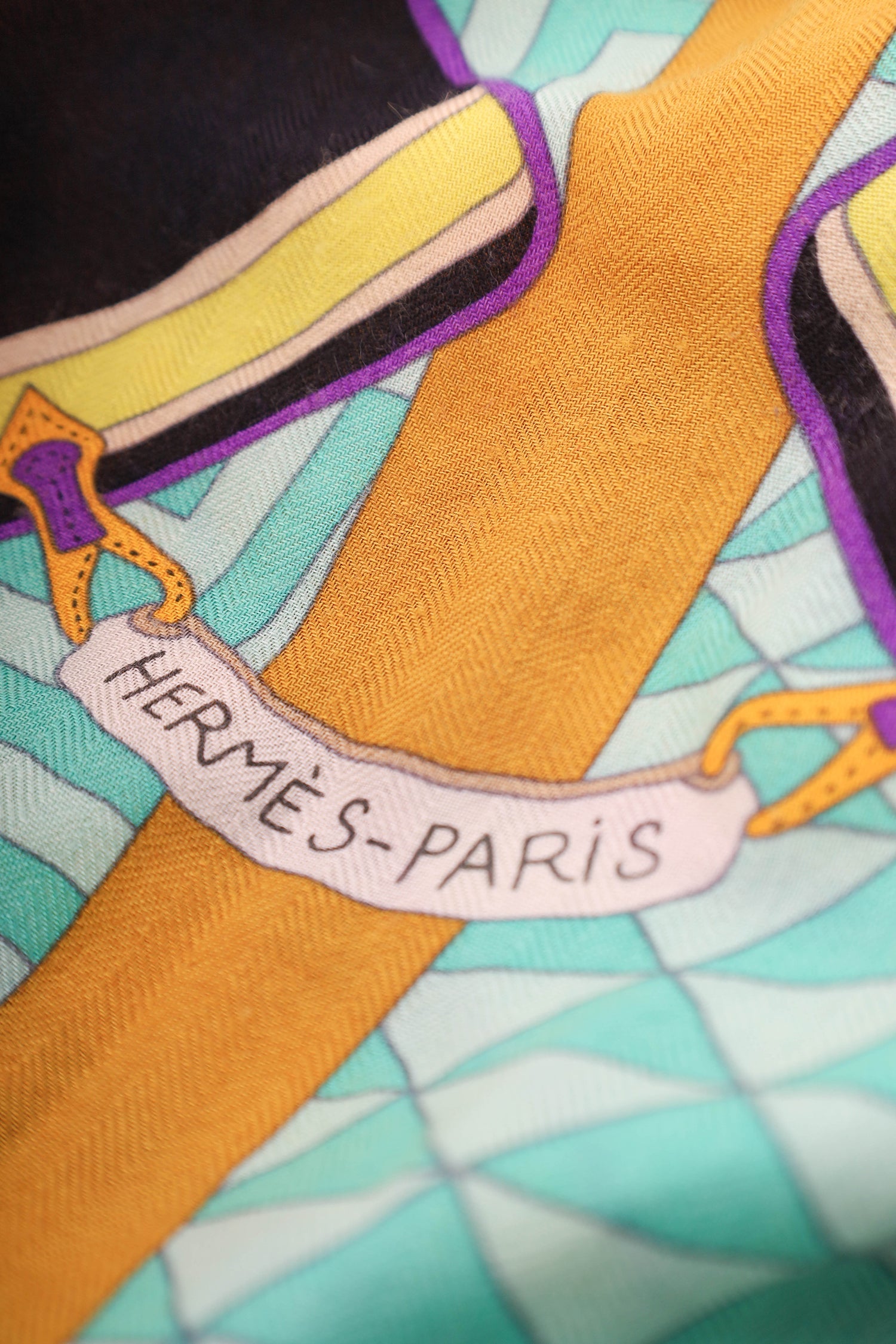 Hermès Pink/Multicolour Cashmere/Silk Printed Scarf 140CM