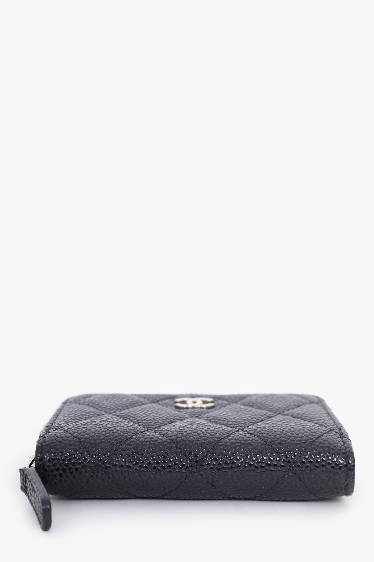 Pre-Loved Chanel™ 2021 Black Caviar ZIP holder