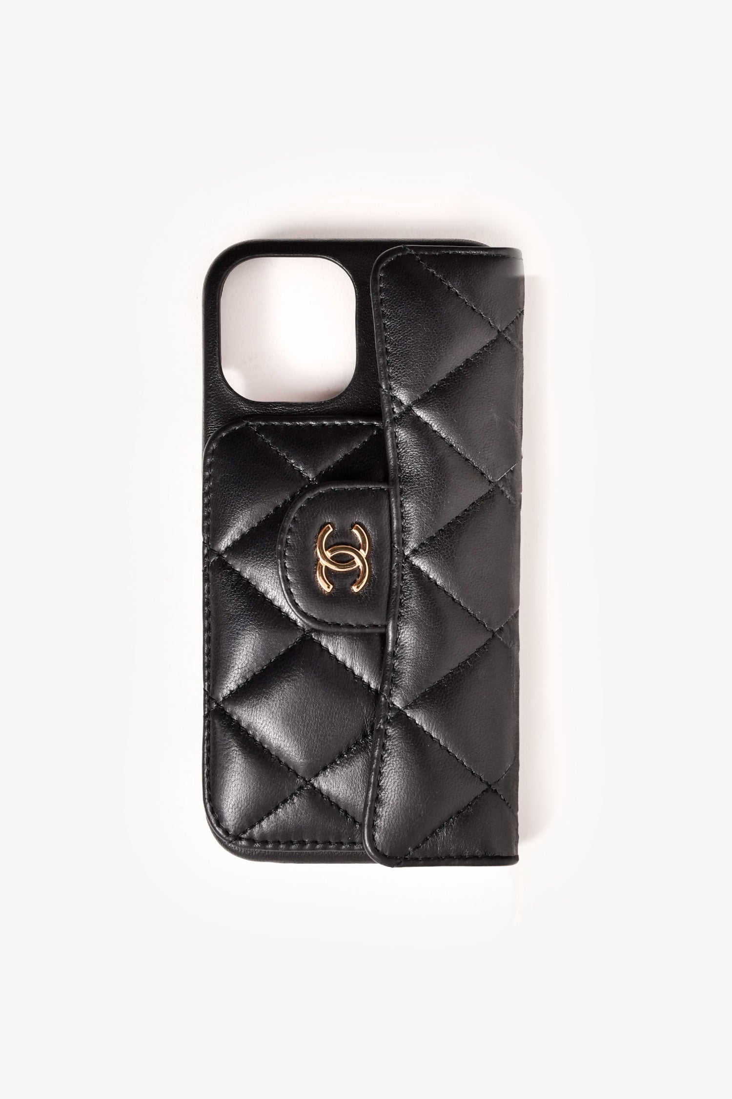 Pre-Loved Chanel 2020 Black Lambskin iPhone Case on Chain with  Pocket