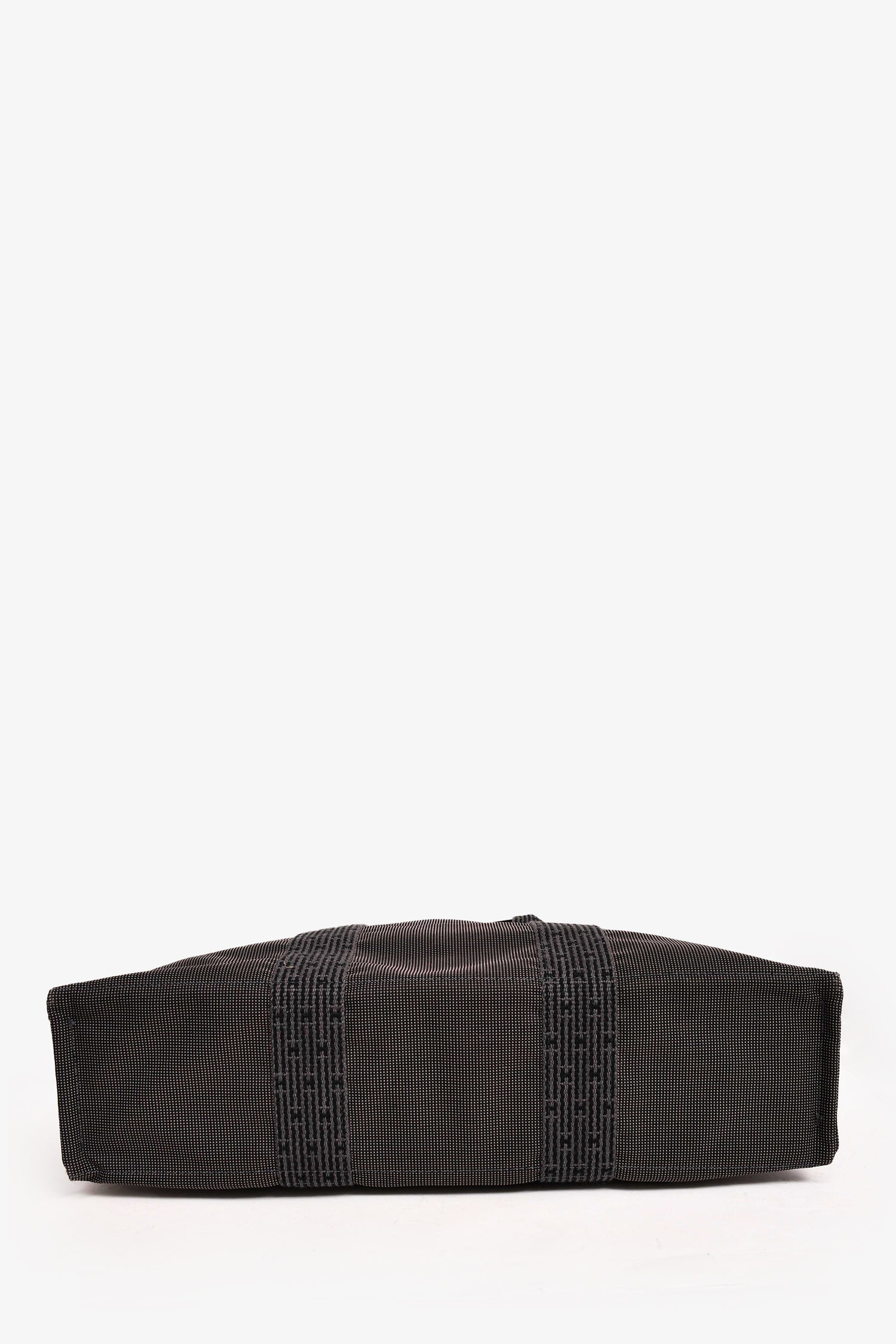 Hermès Grey Patterned Toile 'Herline' MM Tote